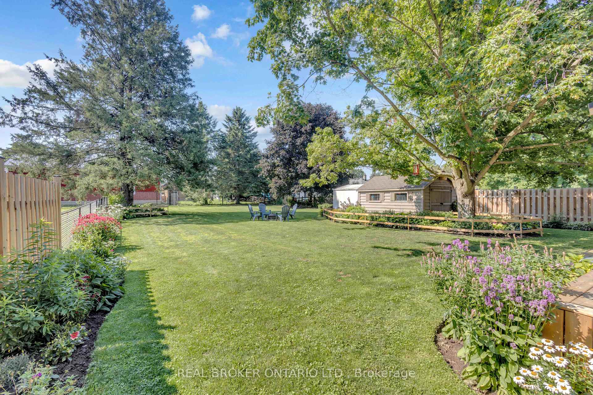 Photo 25 of 46 Dufferin Street, Brant, Burford — HOMEH