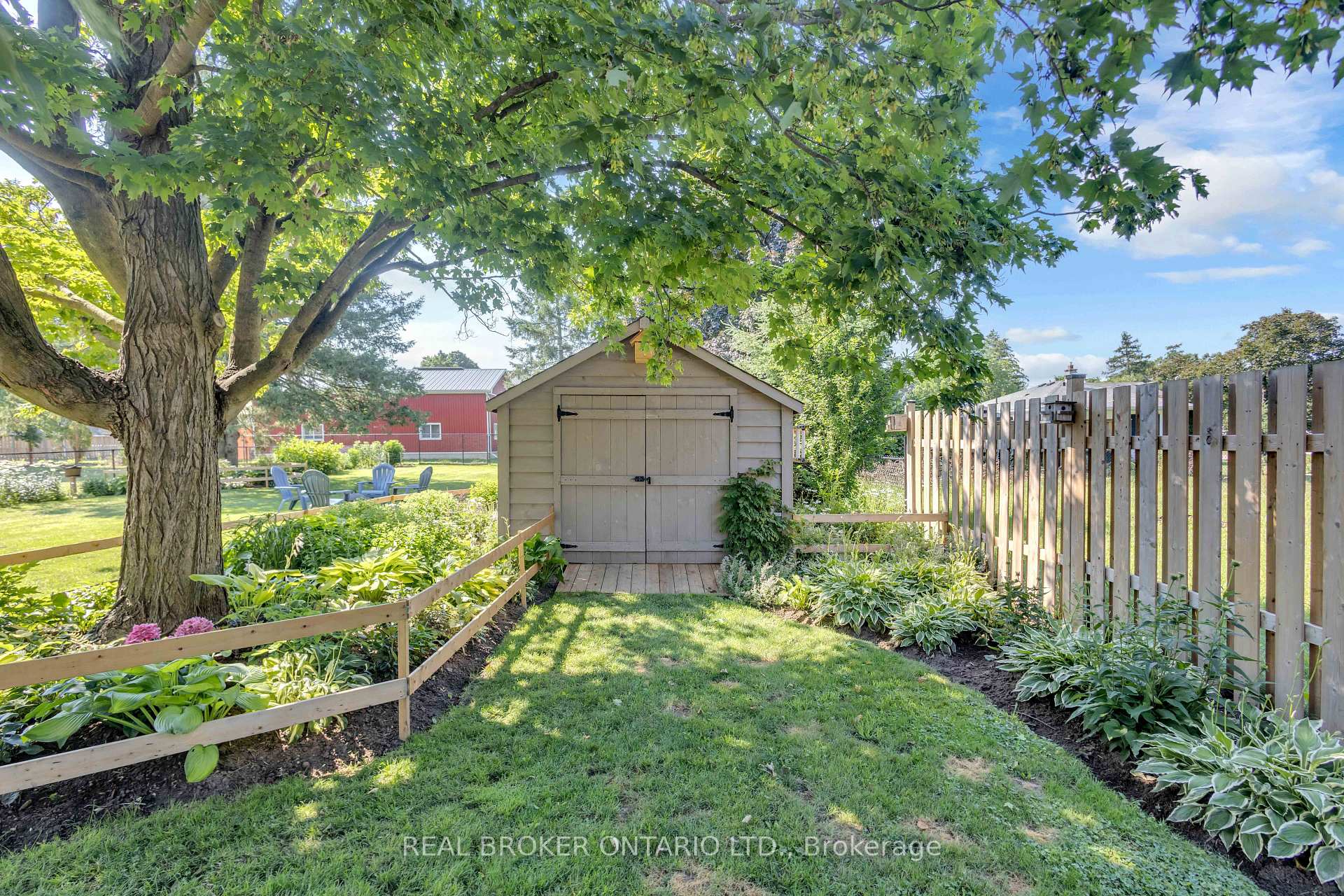 Photo 30 of 46 Dufferin Street, Brant, Burford — HOMEH