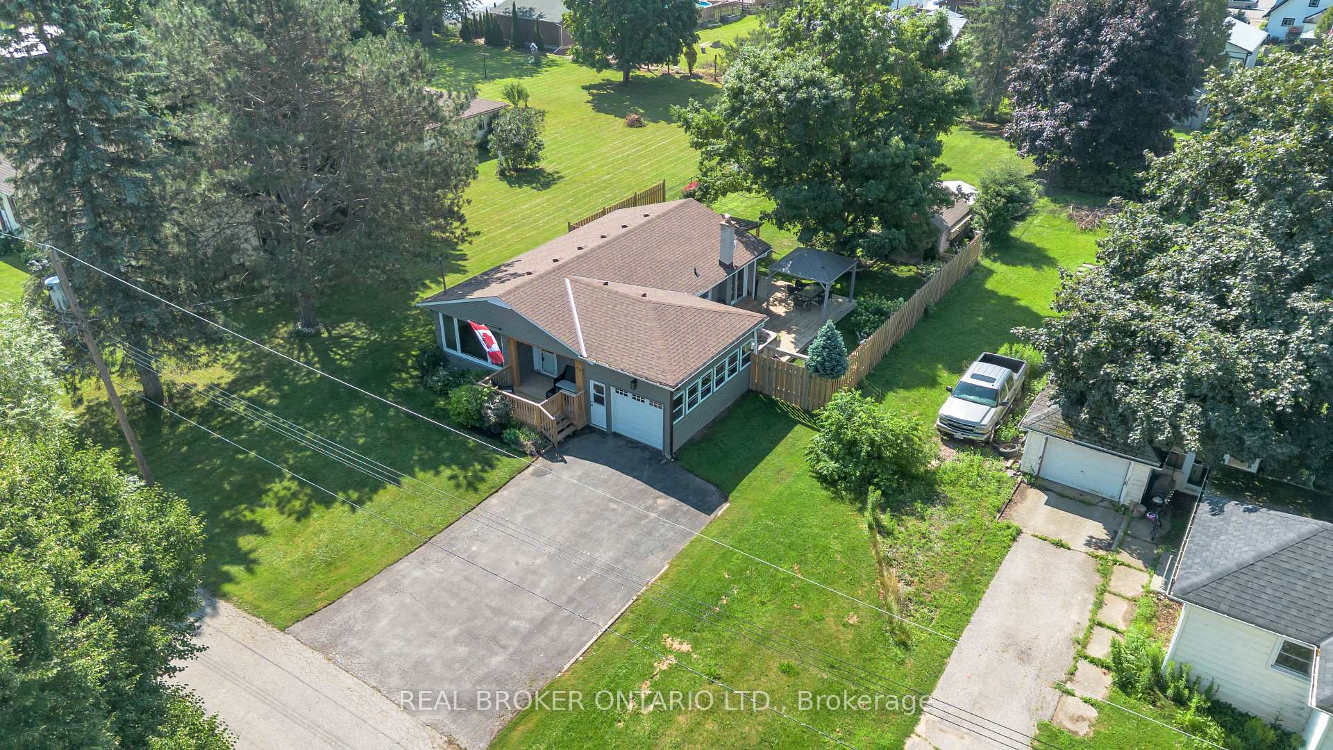Photo 31 of 46 Dufferin Street, Brant, Burford — HOMEH