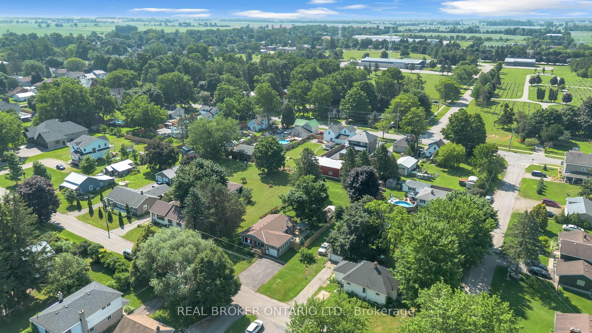 Photo 33 of 46 Dufferin Street, Brant, Burford — HOMEH