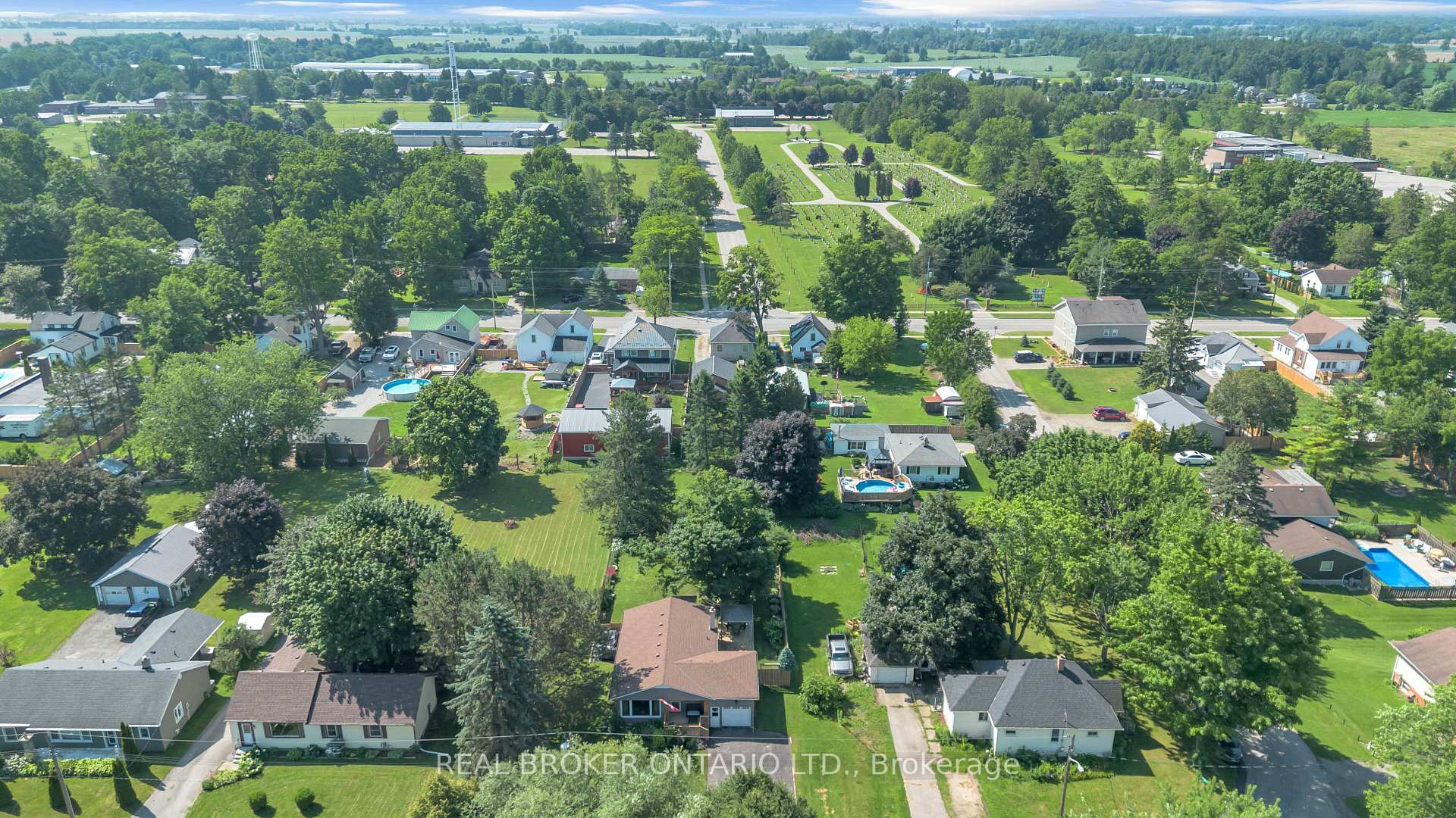 Photo 34 of 46 Dufferin Street, Brant, Burford — HOMEH