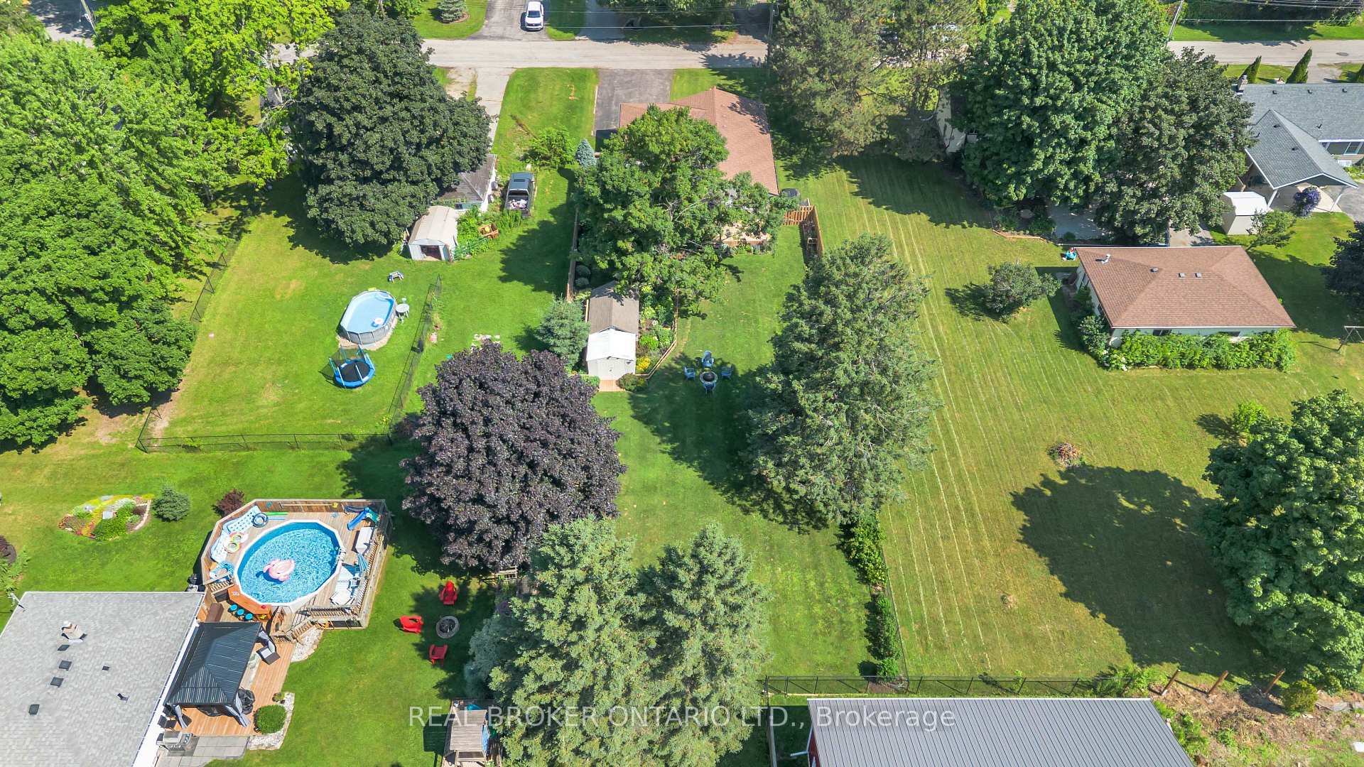 Photo 39 of 46 Dufferin Street, Brant, Burford — HOMEH