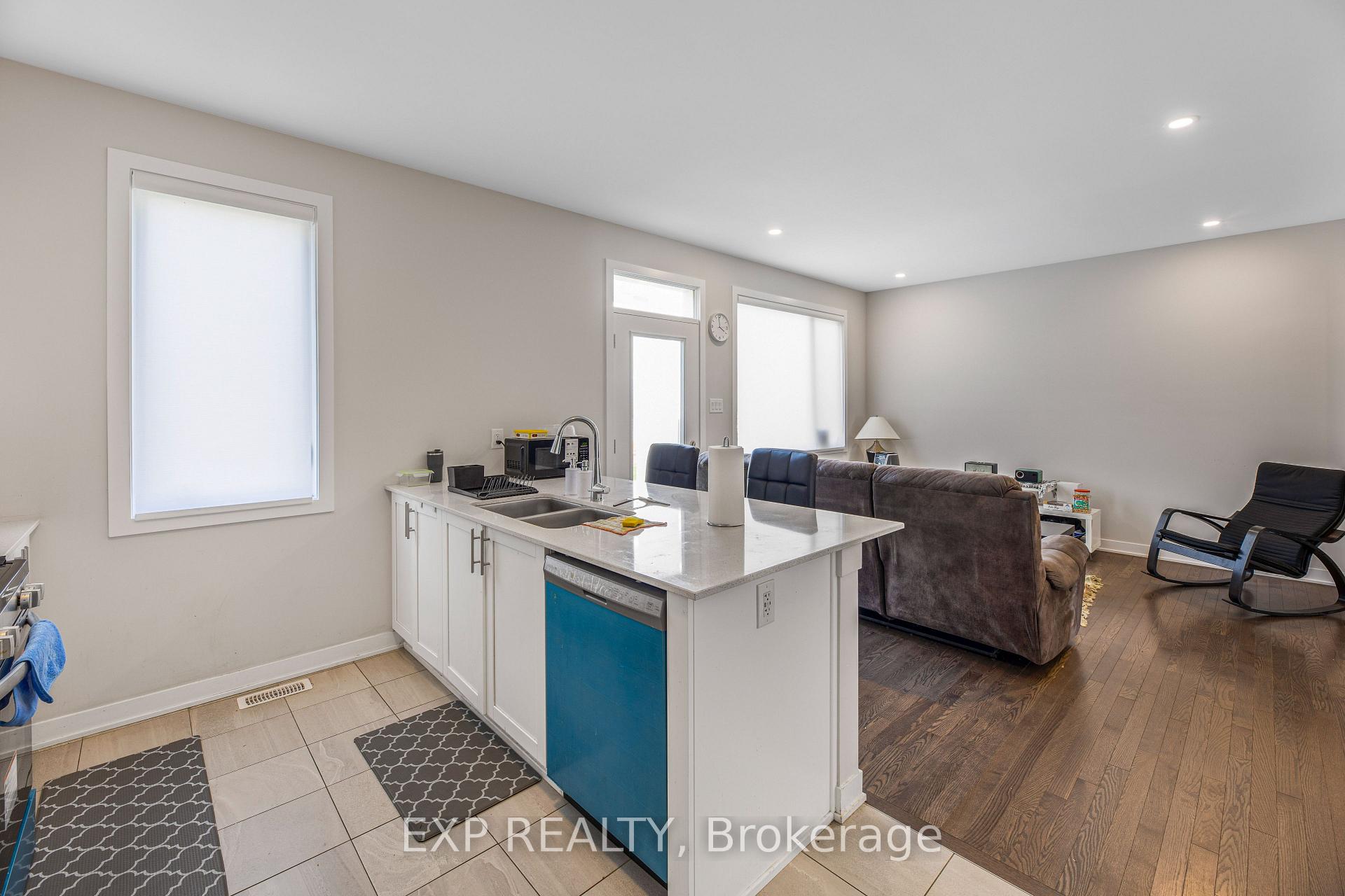 Photo 10 of 1919 Elevation Road, Ottawa, Barrhaven - Half Moon Bay — HOMEH