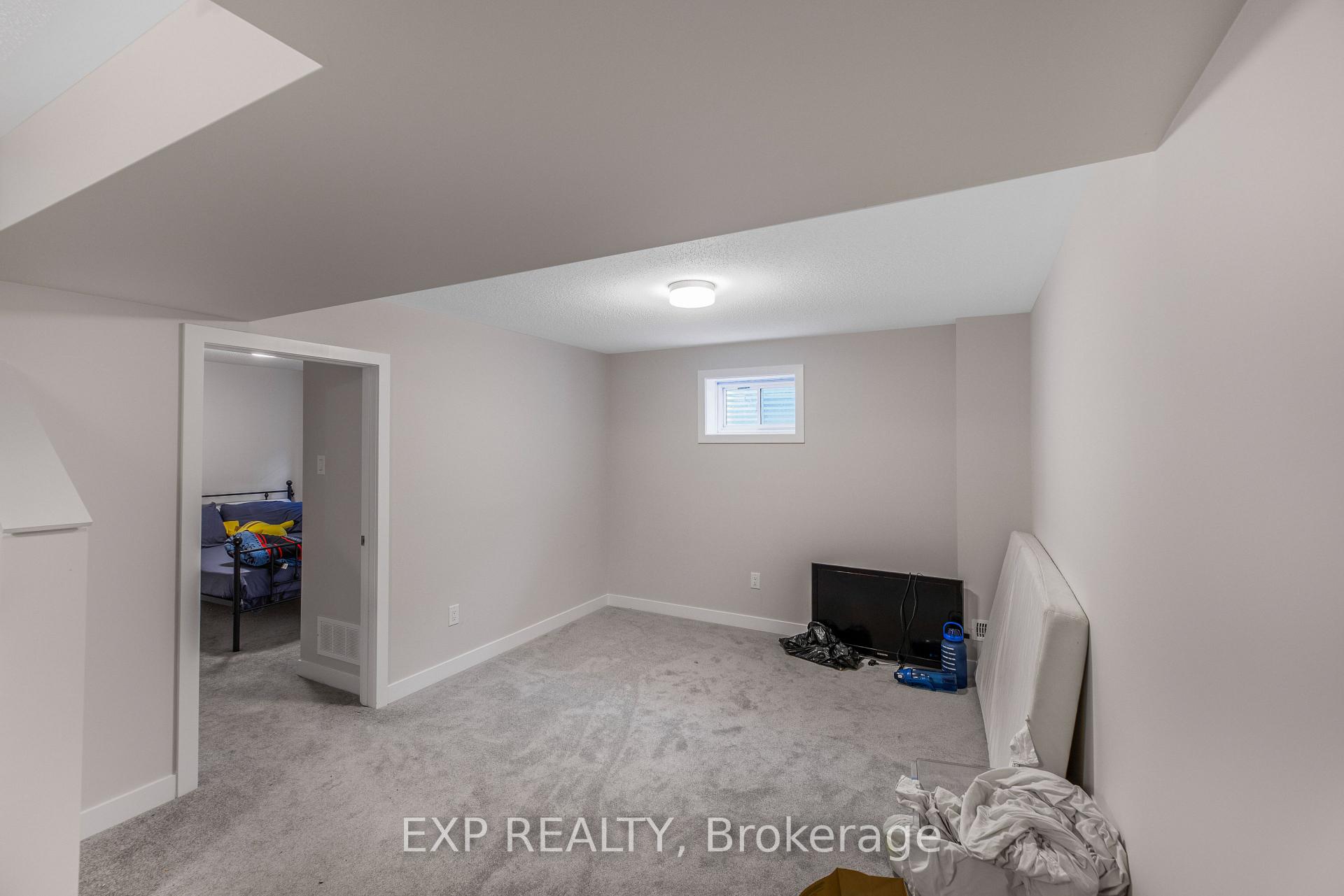 Photo 21 of 1919 Elevation Road, Ottawa, Barrhaven - Half Moon Bay — HOMEH