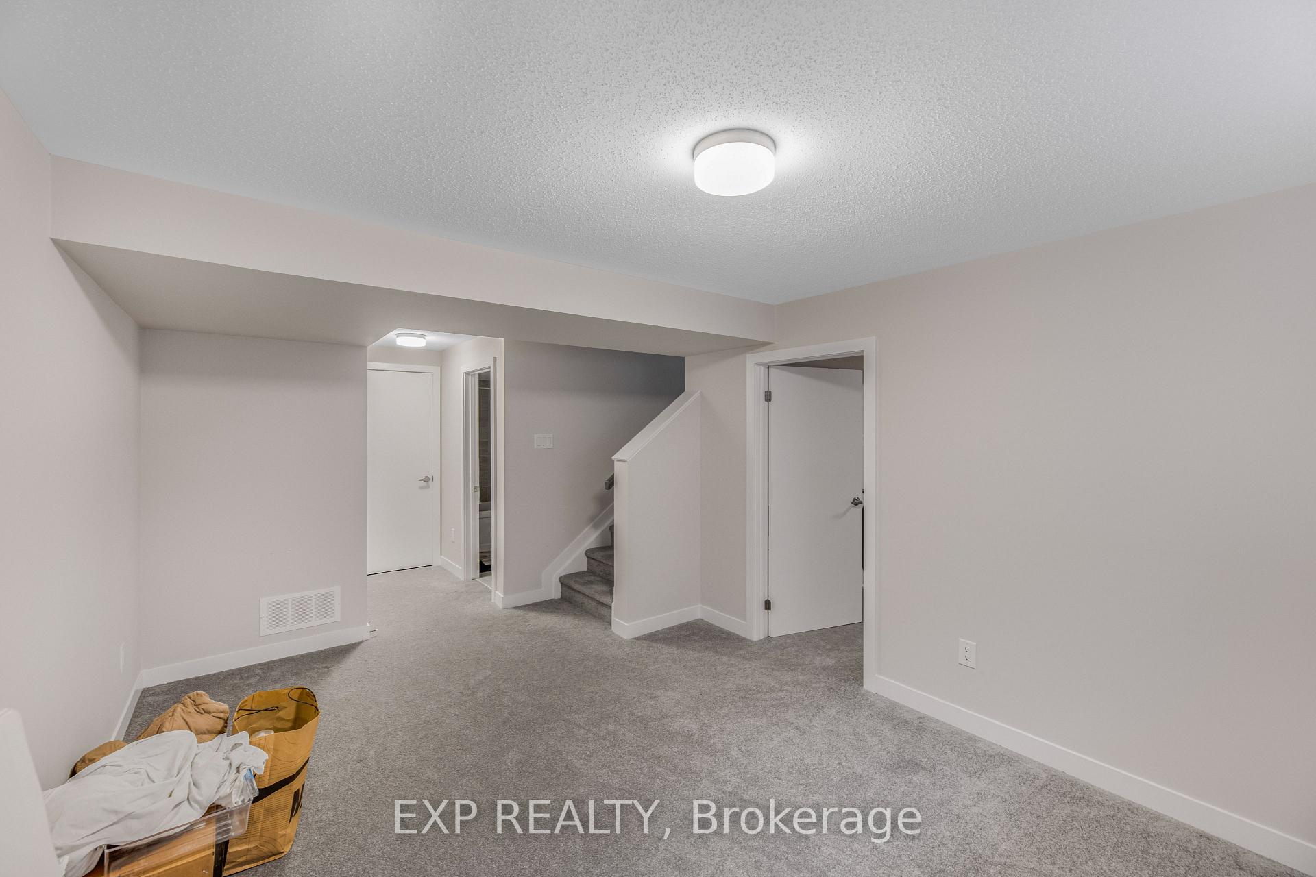 Photo 22 of 1919 Elevation Road, Ottawa, Barrhaven - Half Moon Bay — HOMEH