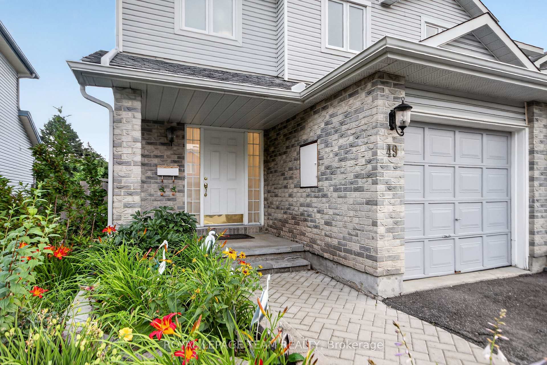 Photo 3 of 49 Jackman Terrace, Ottawa, Kanata - Katimavik — HOMEH