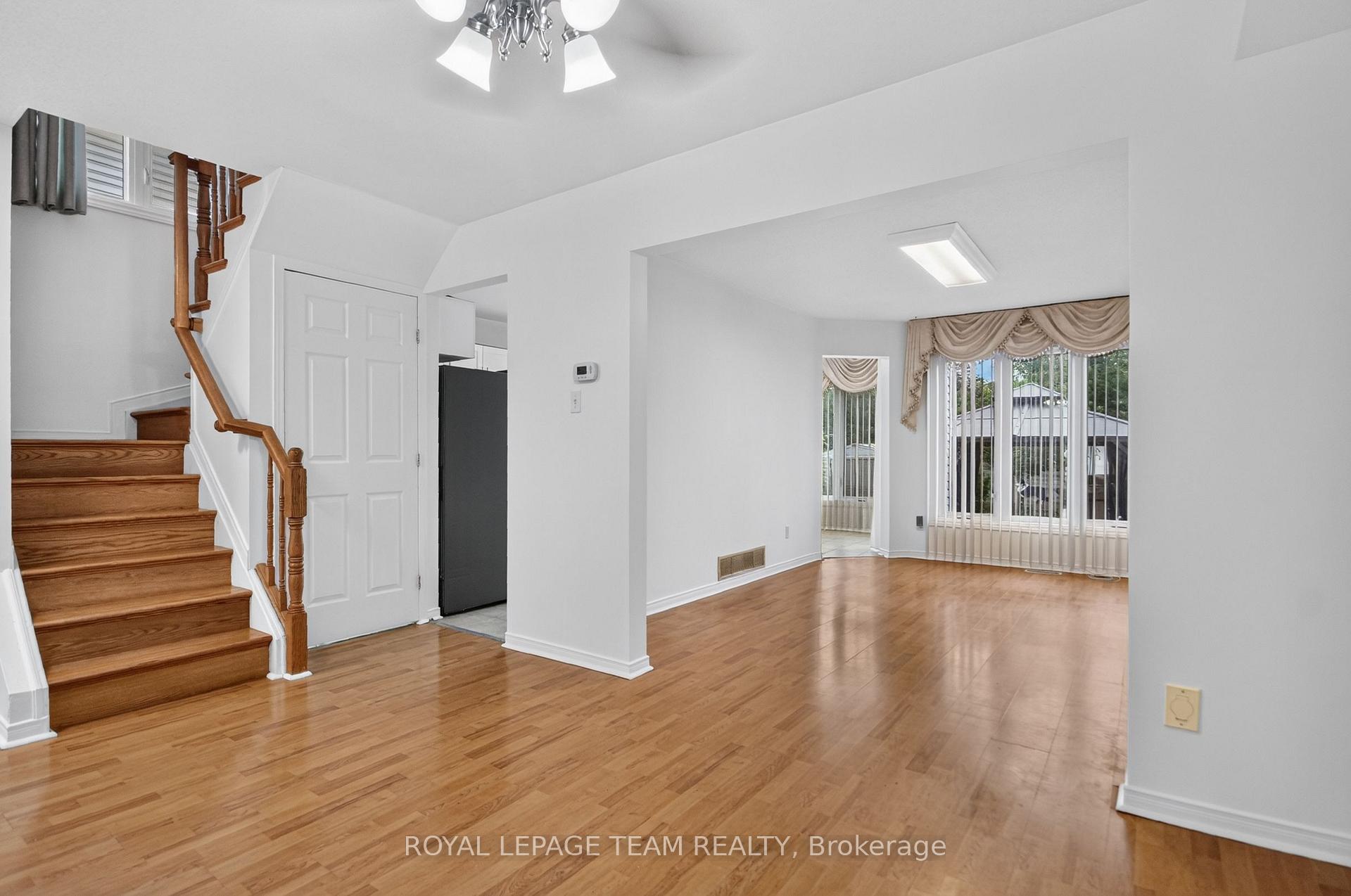 Photo 8 of 49 Jackman Terrace, Ottawa, Kanata - Katimavik — HOMEH