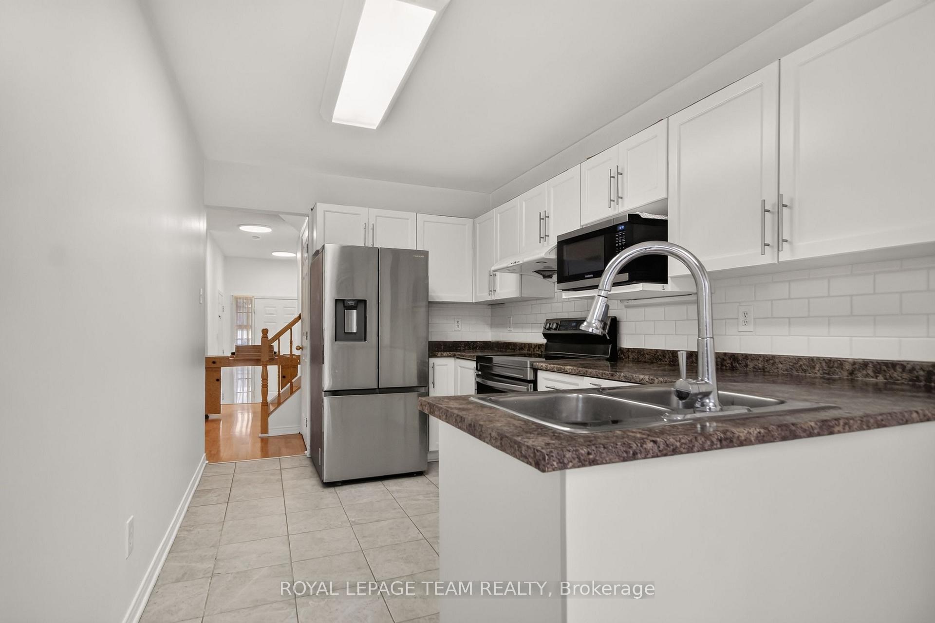 Photo 11 of 49 Jackman Terrace, Ottawa, Kanata - Katimavik — HOMEH