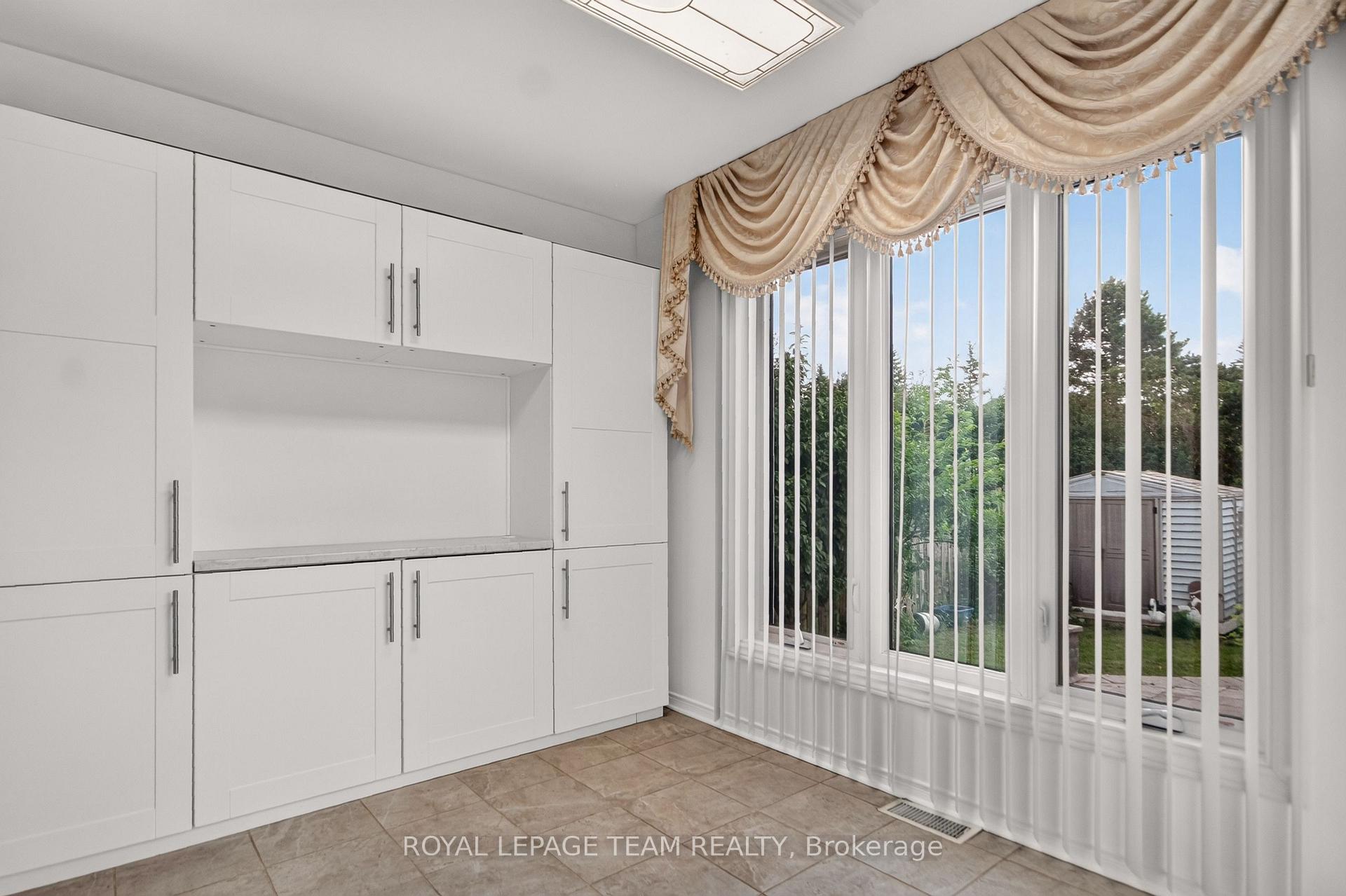 Photo 14 of 49 Jackman Terrace, Ottawa, Kanata - Katimavik — HOMEH
