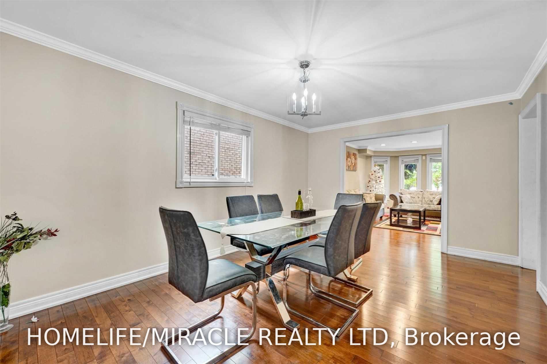 Photo 9 of 11 Phelps Drive, Brampton, Northwood Park — HOMEH