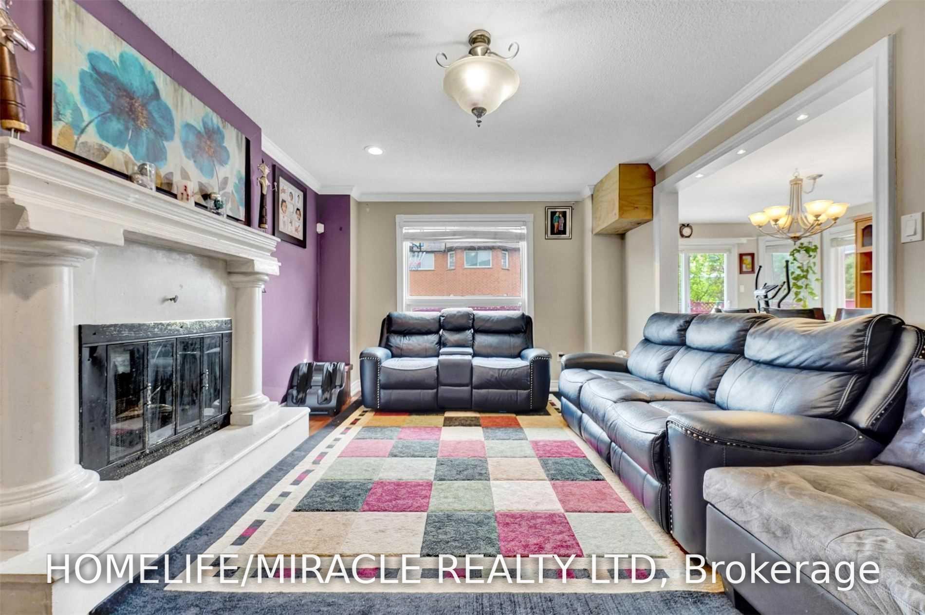 Photo 13 of 11 Phelps Drive, Brampton, Northwood Park — HOMEH