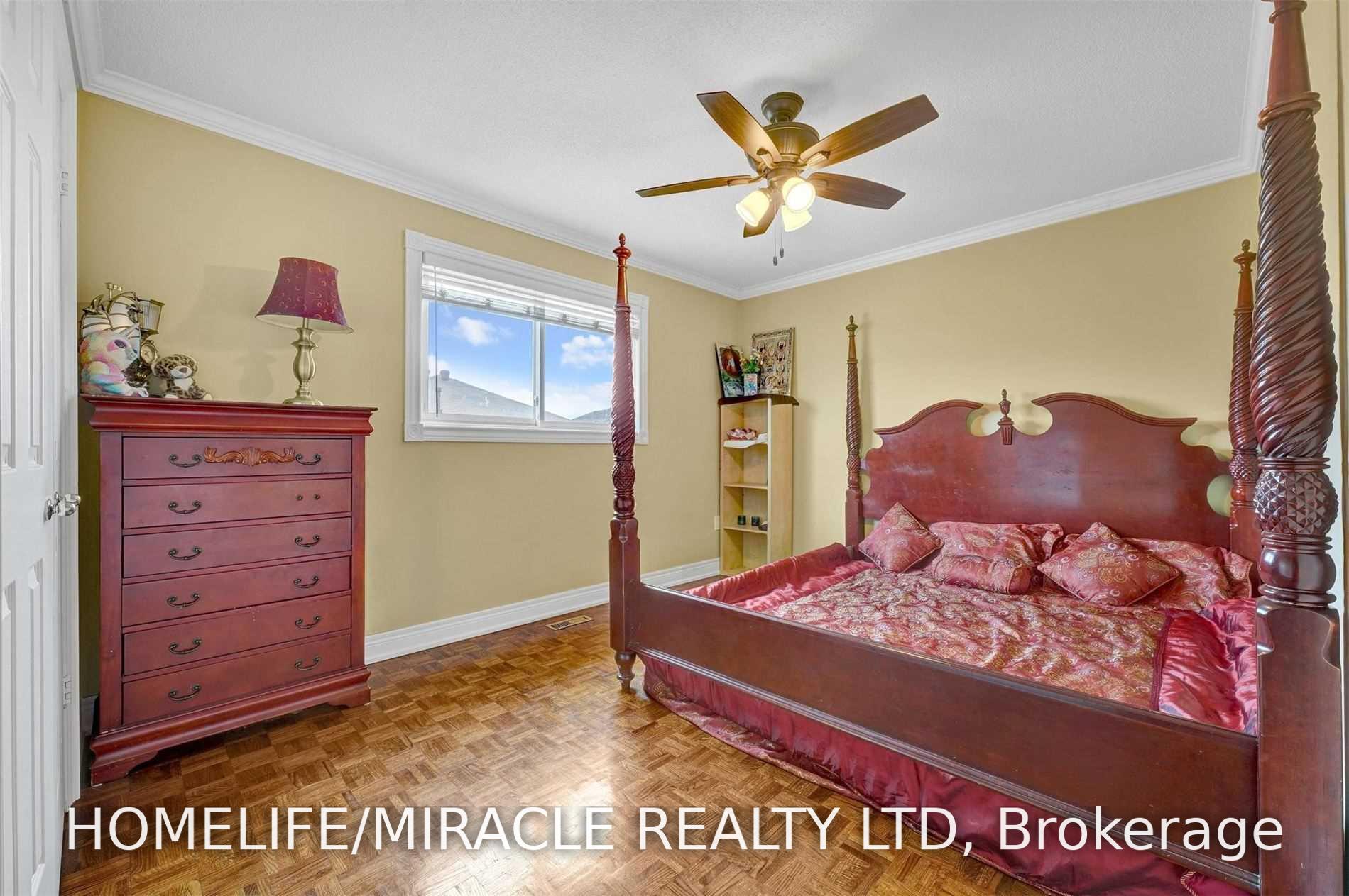 Photo 23 of 11 Phelps Drive, Brampton, Northwood Park — HOMEH