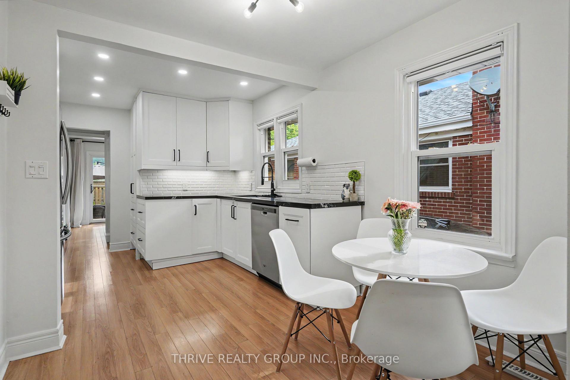 Photo 9 of 10 Byron Avenue E, London, South F — HOMEH