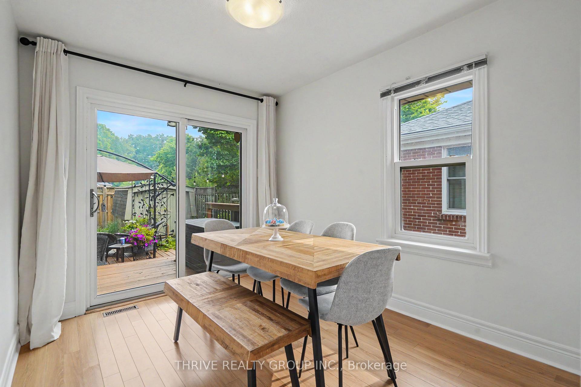 Photo 15 of 10 Byron Avenue E, London, South F — HOMEH