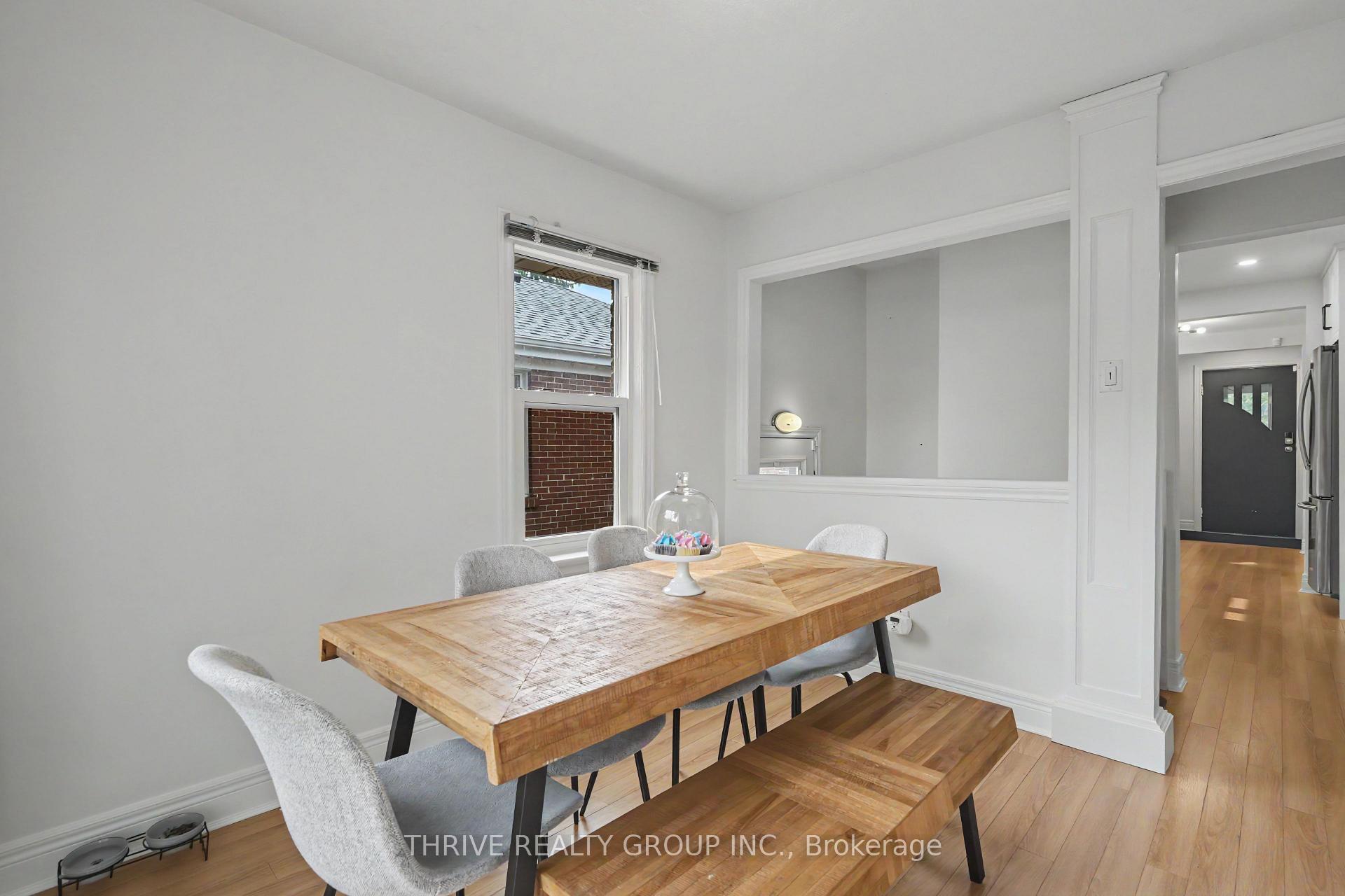 Photo 16 of 10 Byron Avenue E, London, South F — HOMEH