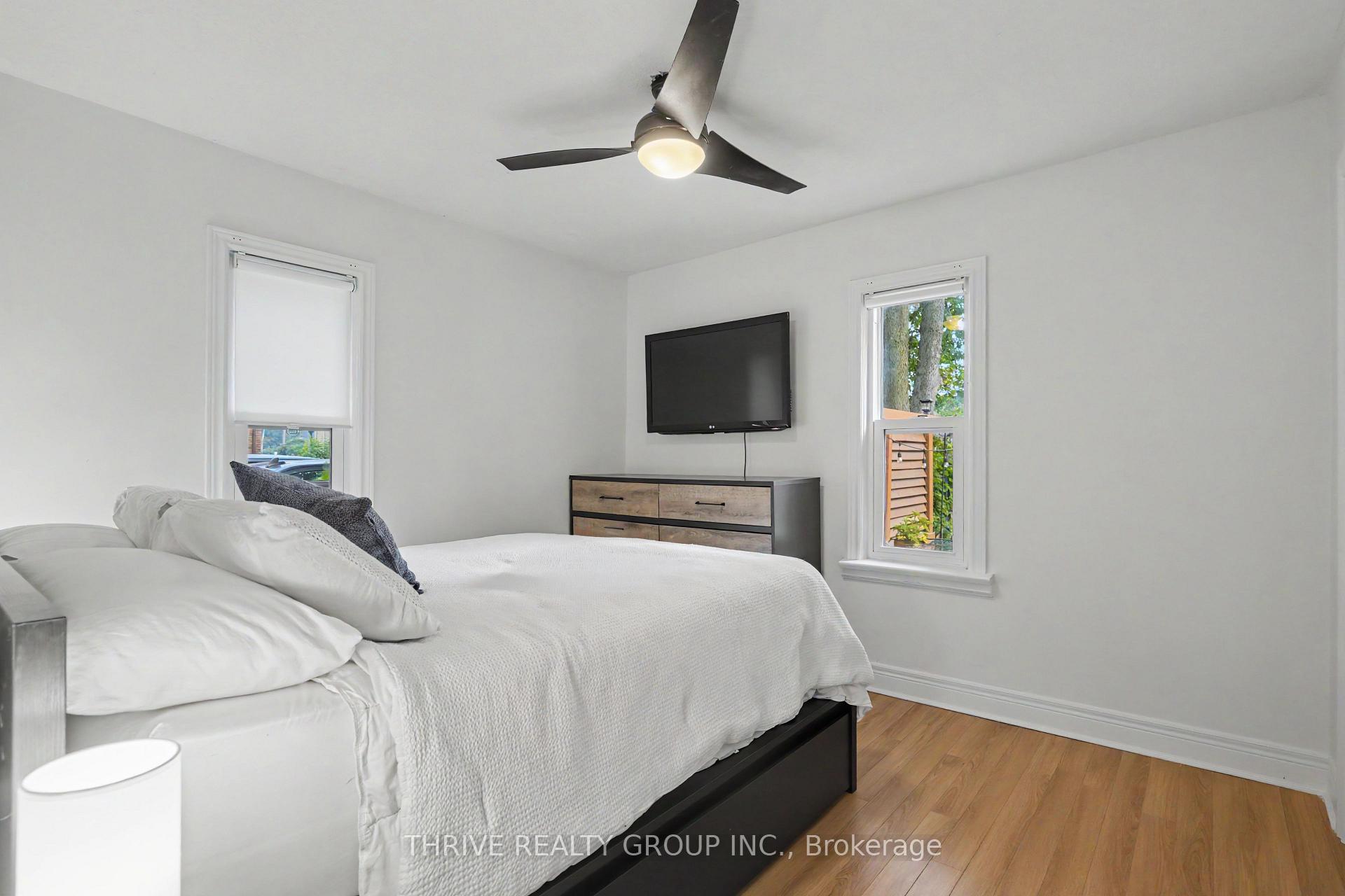 Photo 17 of 10 Byron Avenue E, London, South F — HOMEH