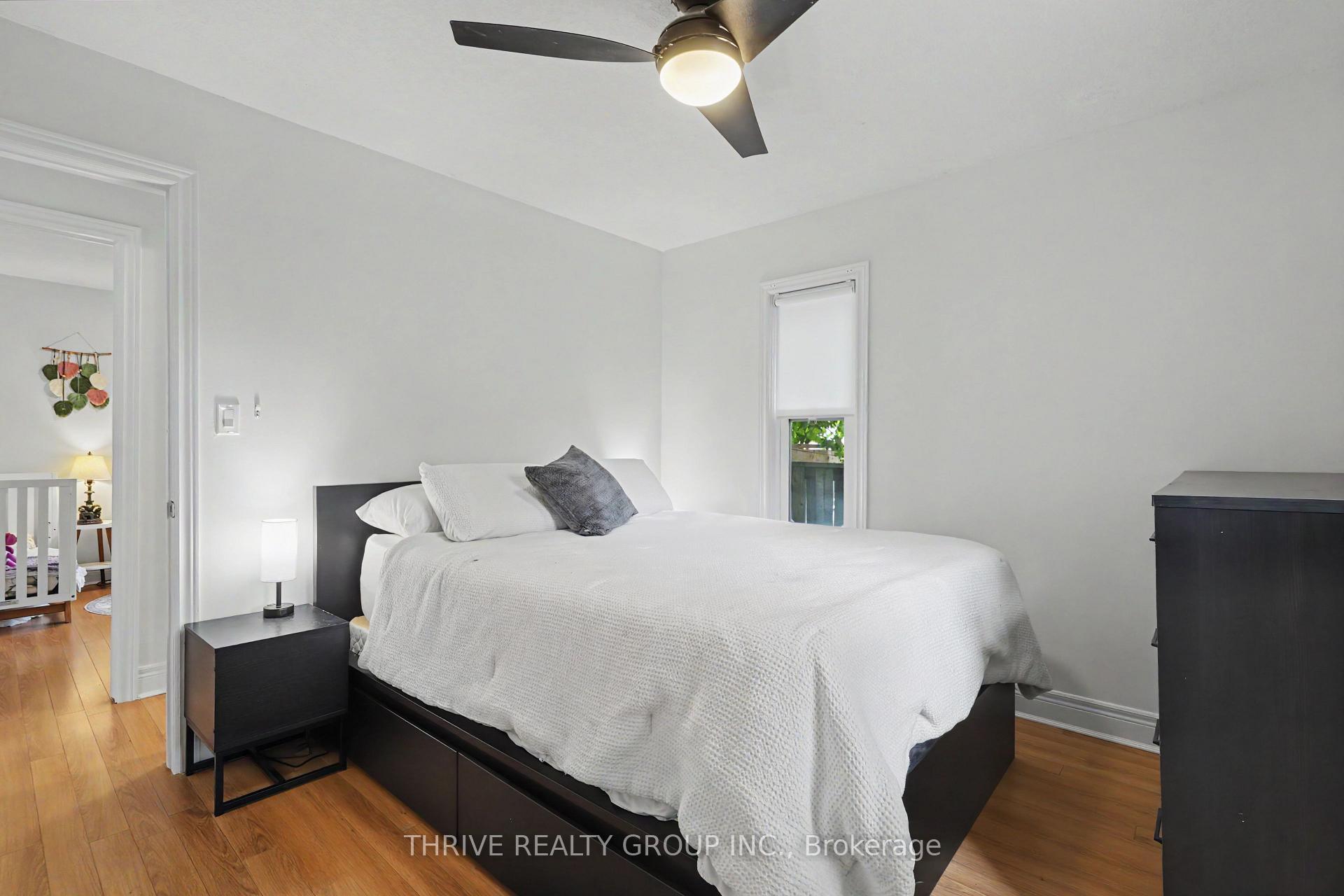 Photo 18 of 10 Byron Avenue E, London, South F — HOMEH