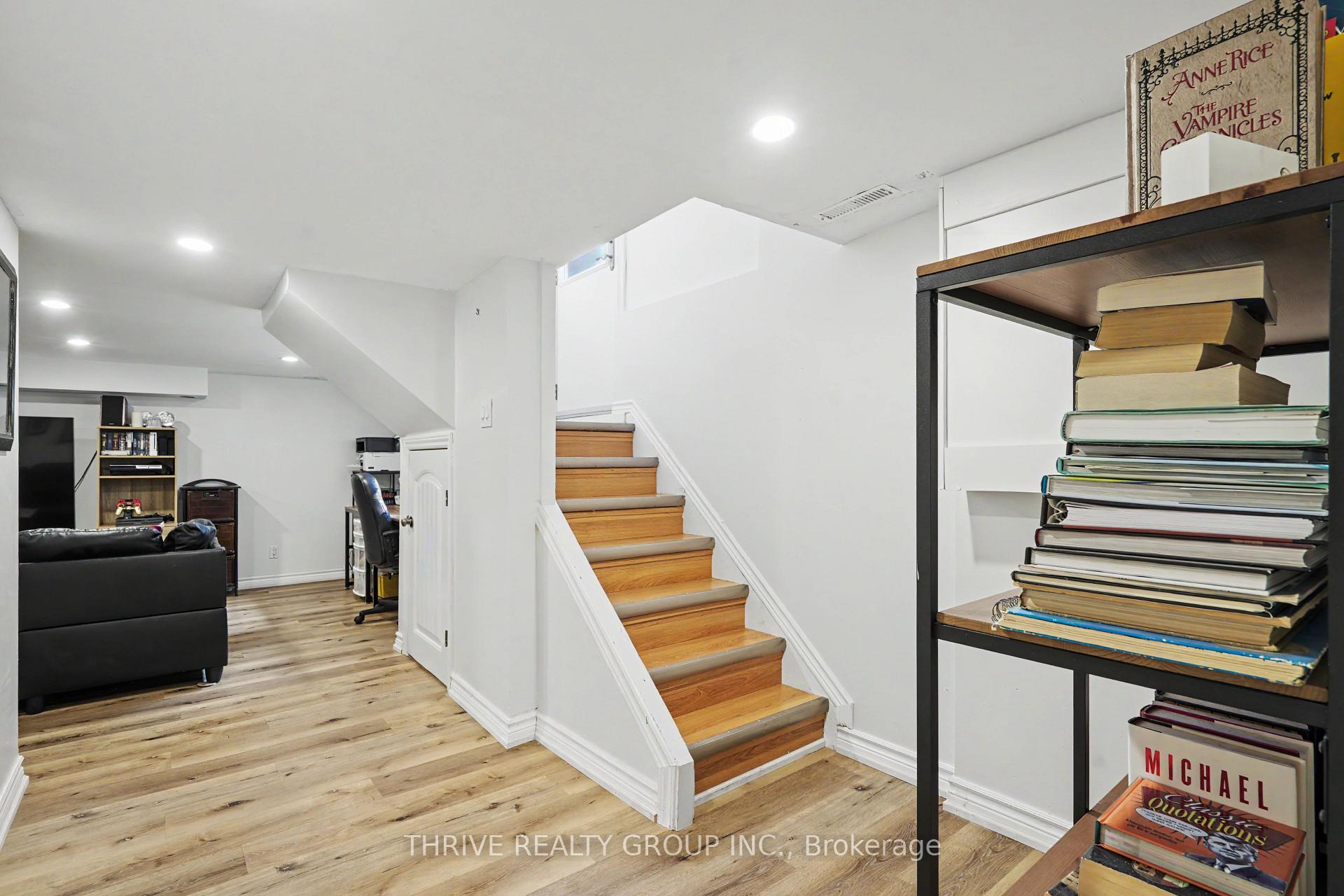 Photo 23 of 10 Byron Avenue E, London, South F — HOMEH