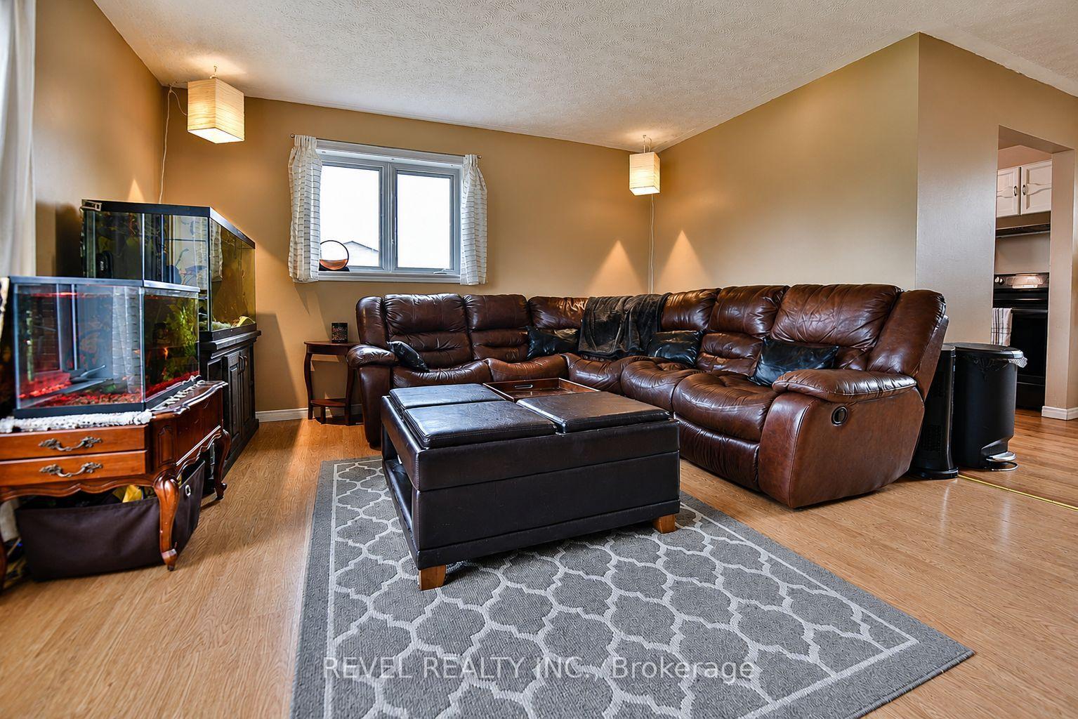 Photo 5 of 127 Spillenaar Street, Timmins, Porcupine - West — HOMEH