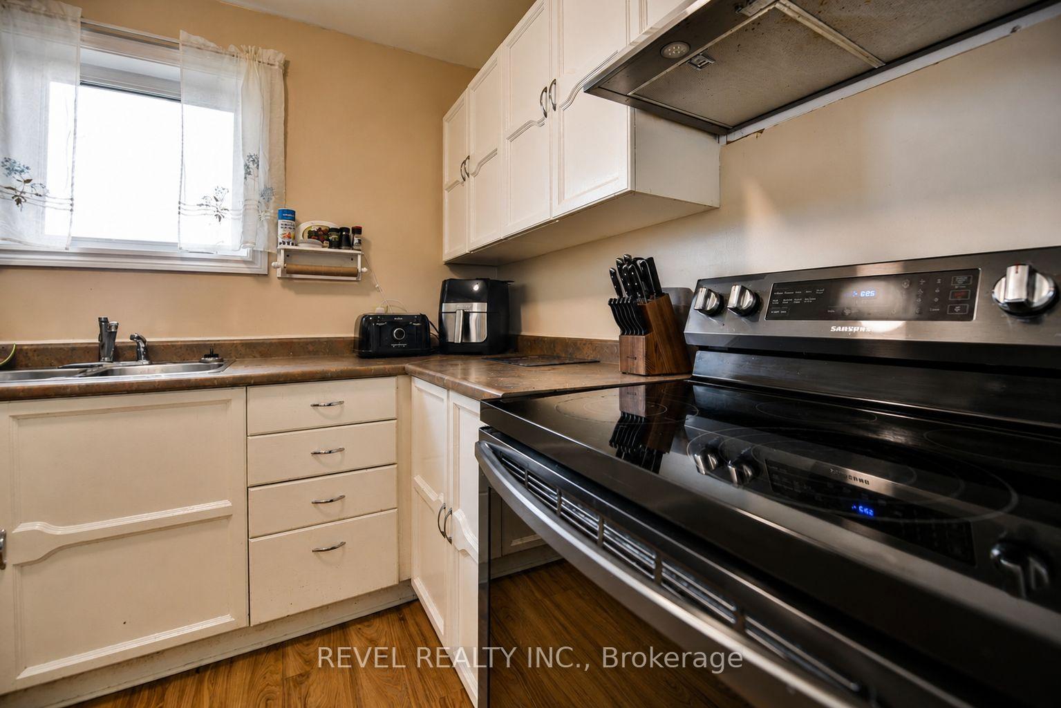 Photo 12 of 127 Spillenaar Street, Timmins, Porcupine - West — HOMEH