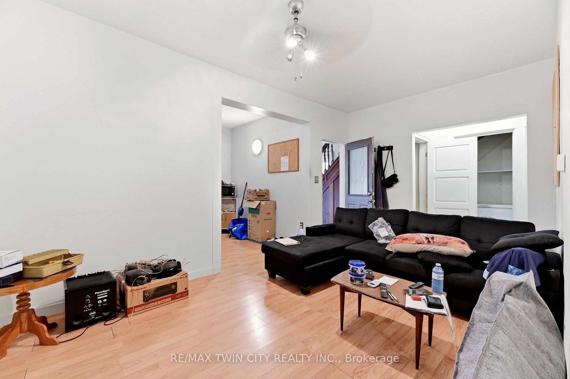 Photo 5 of 13 Usher Street, Brantford, Downtown Core — HOMEH