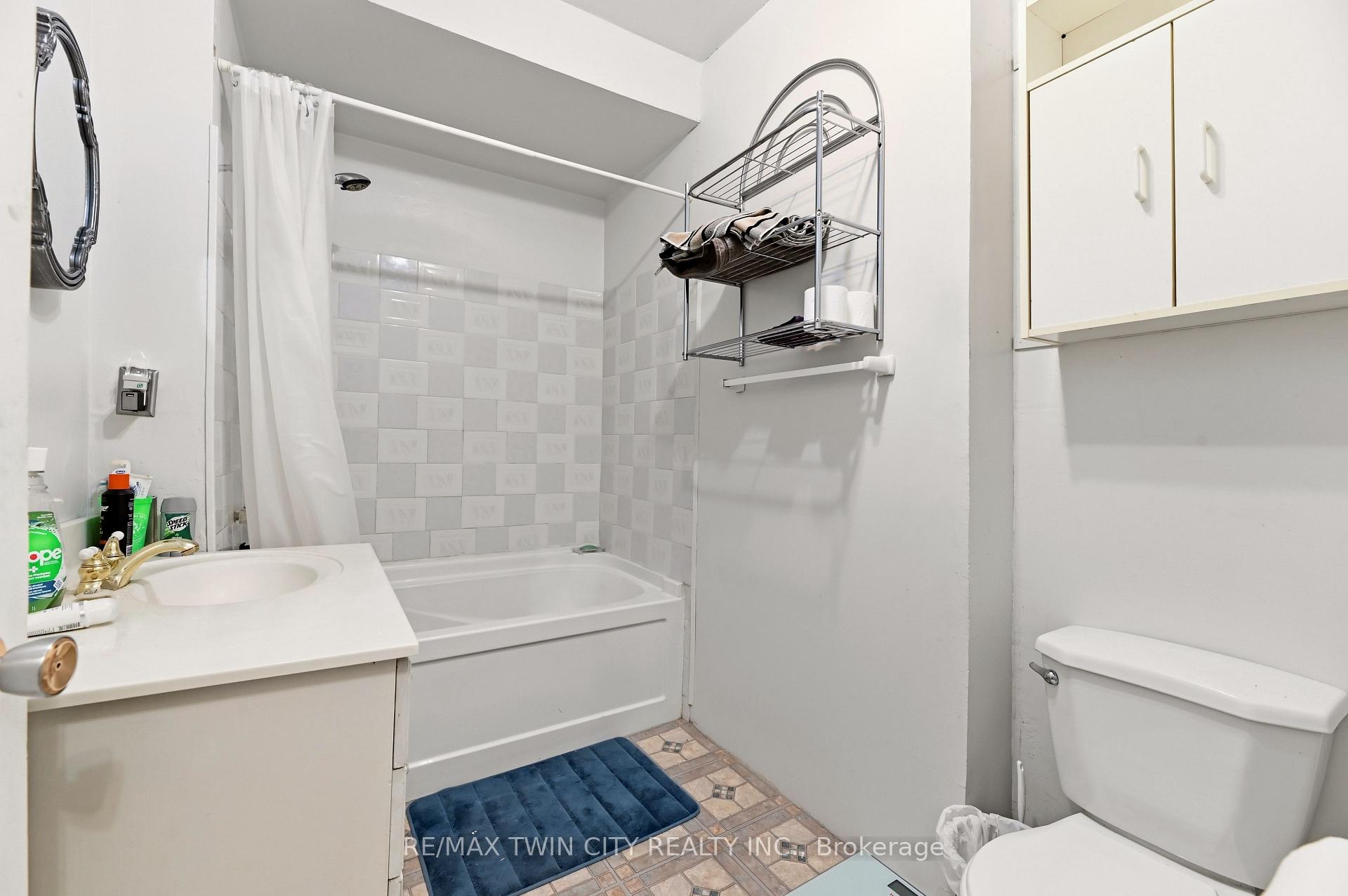 Photo 7 of 13 Usher Street, Brantford, Downtown Core — HOMEH