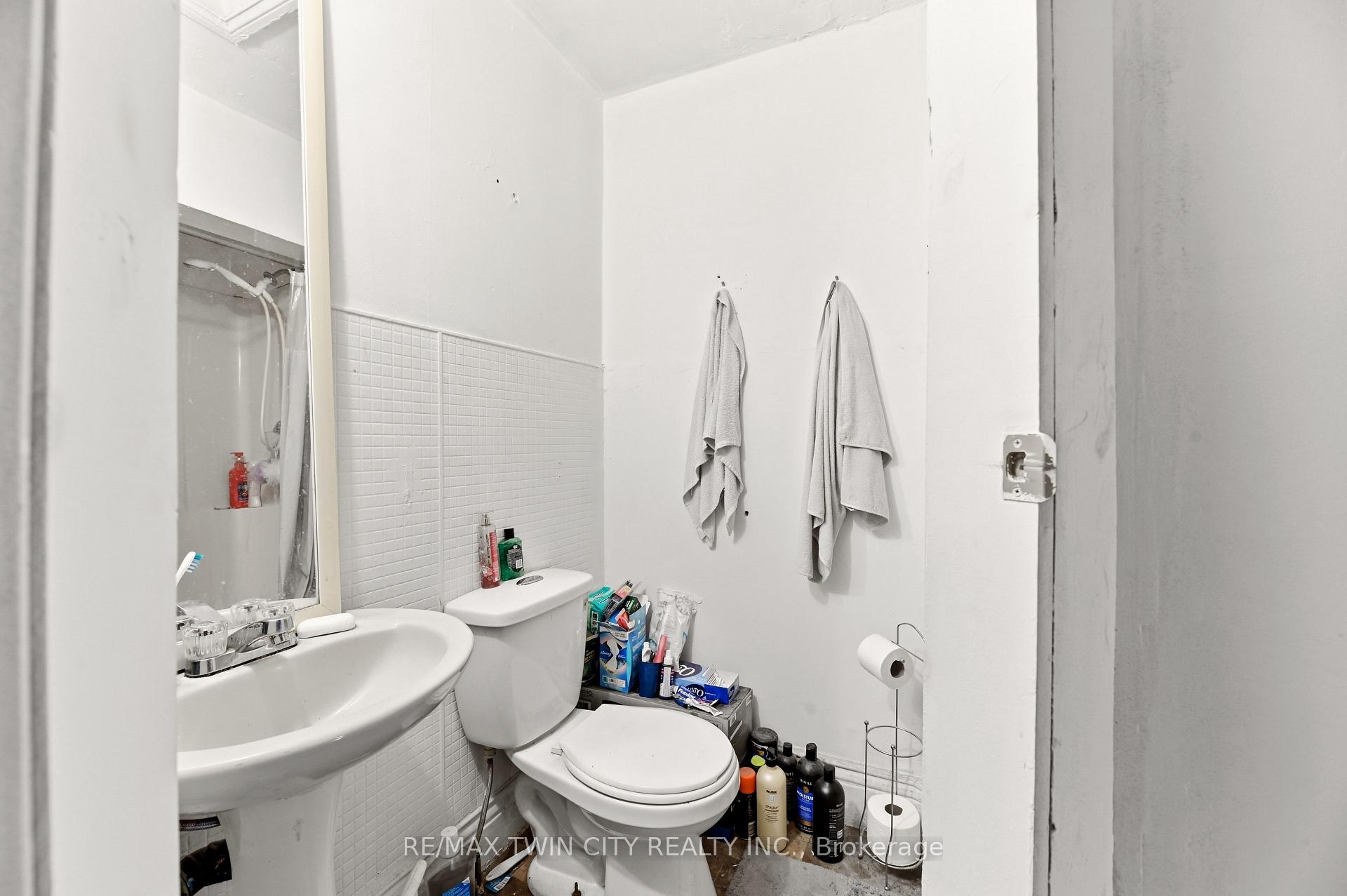 Photo 10 of 13 Usher Street, Brantford, Downtown Core — HOMEH