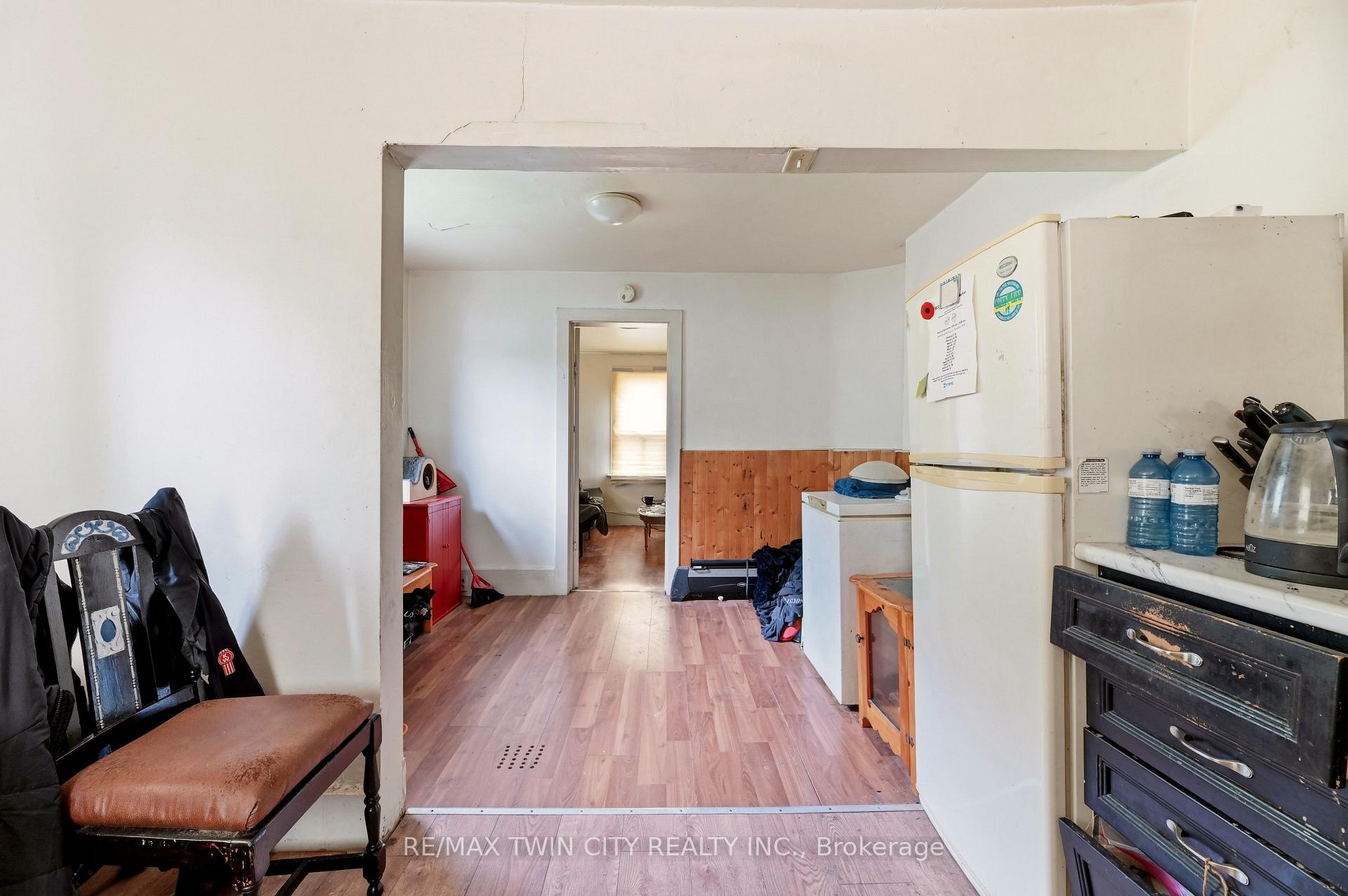 Photo 21 of 13 Usher Street, Brantford, Downtown Core — HOMEH