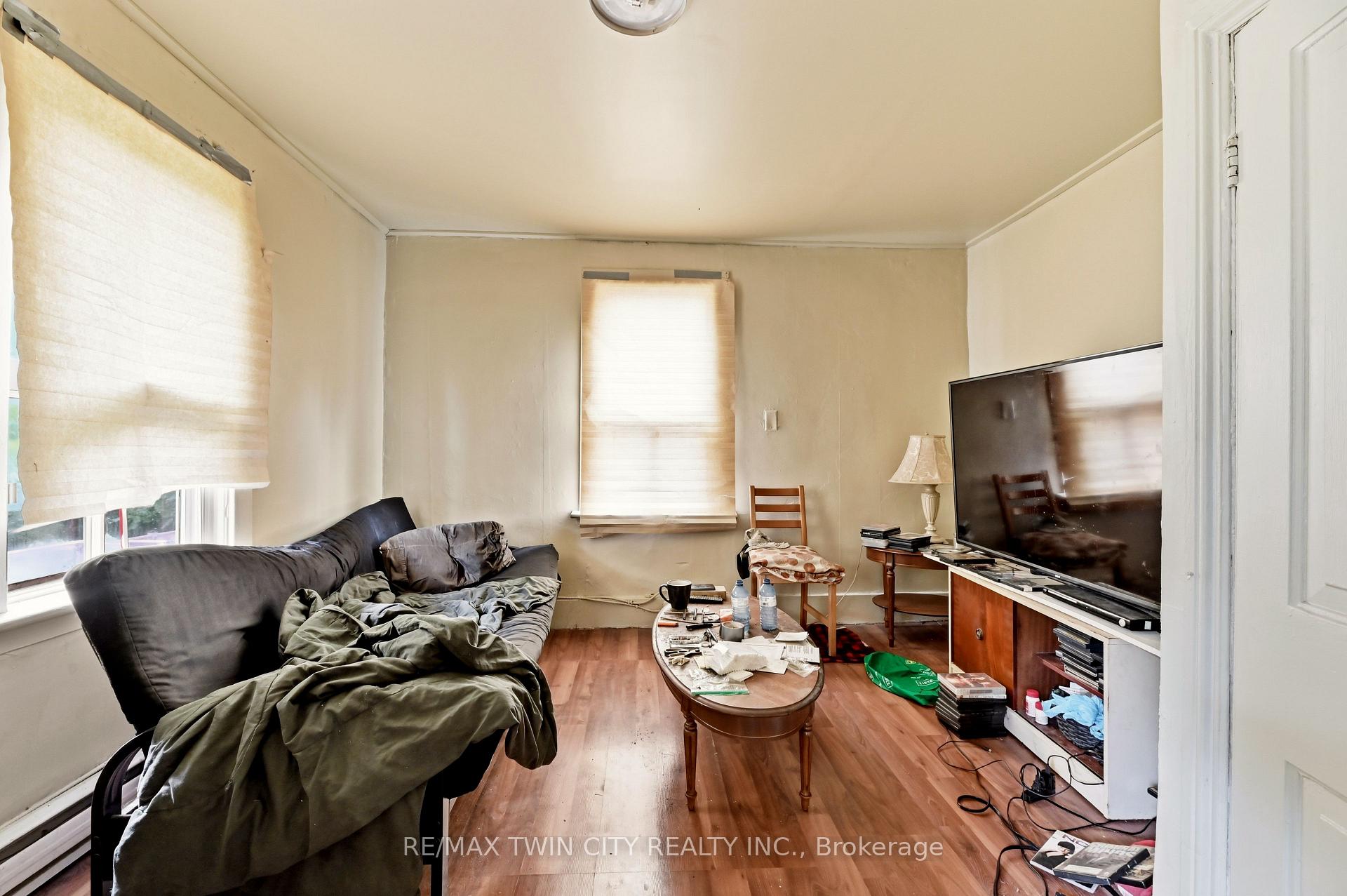Photo 22 of 13 Usher Street, Brantford, Downtown Core — HOMEH