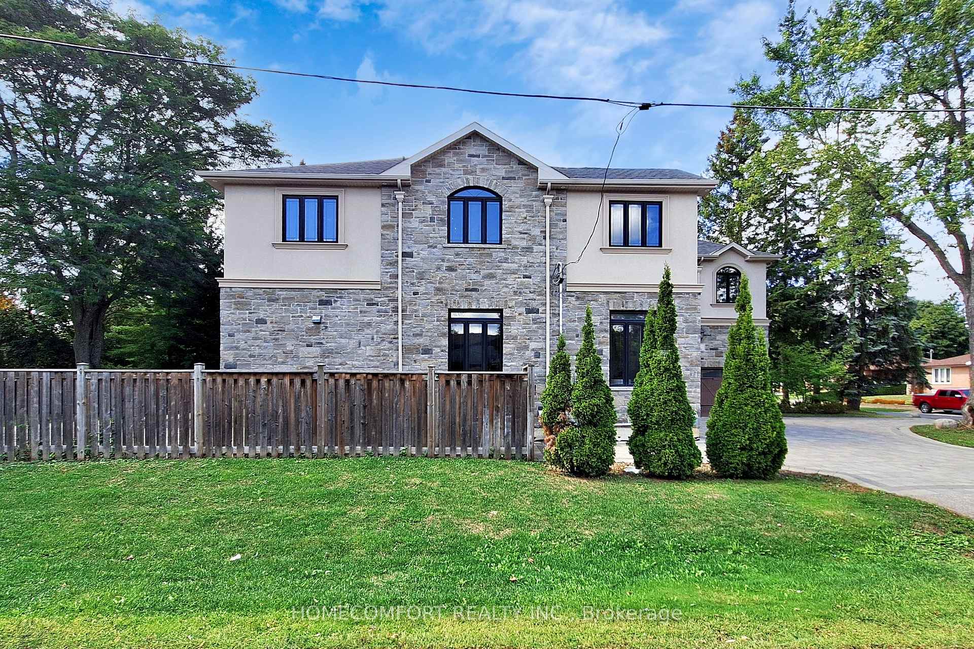 Photo 3 of 11 Abercorn Road, Markham, Bullock — HOMEH