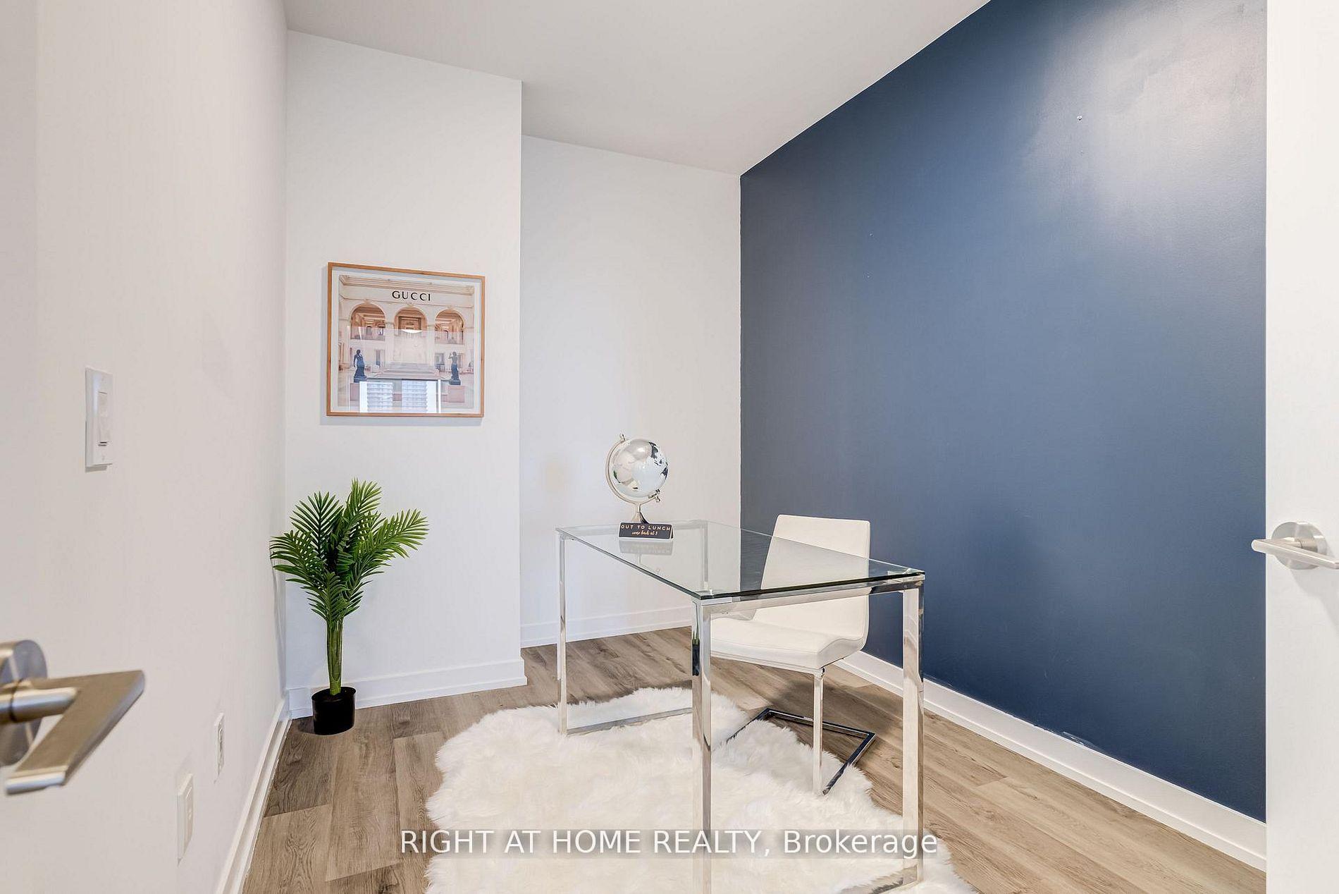 Photo 5 of Unit 301, 15 Wellington Street S, Kitchener, Cherry Hill — HOMEH