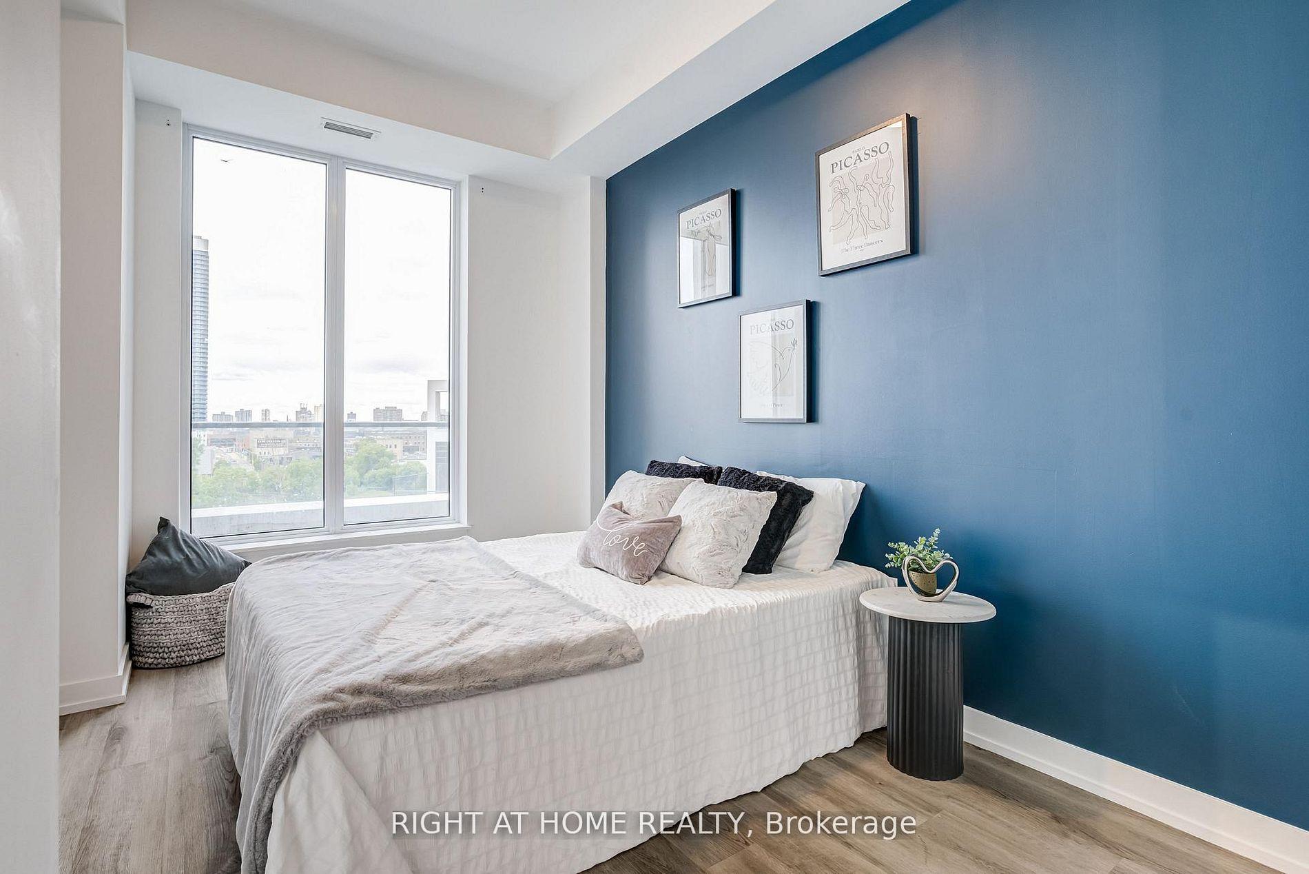 Photo 6 of Unit 301, 15 Wellington Street S, Kitchener, Cherry Hill — HOMEH