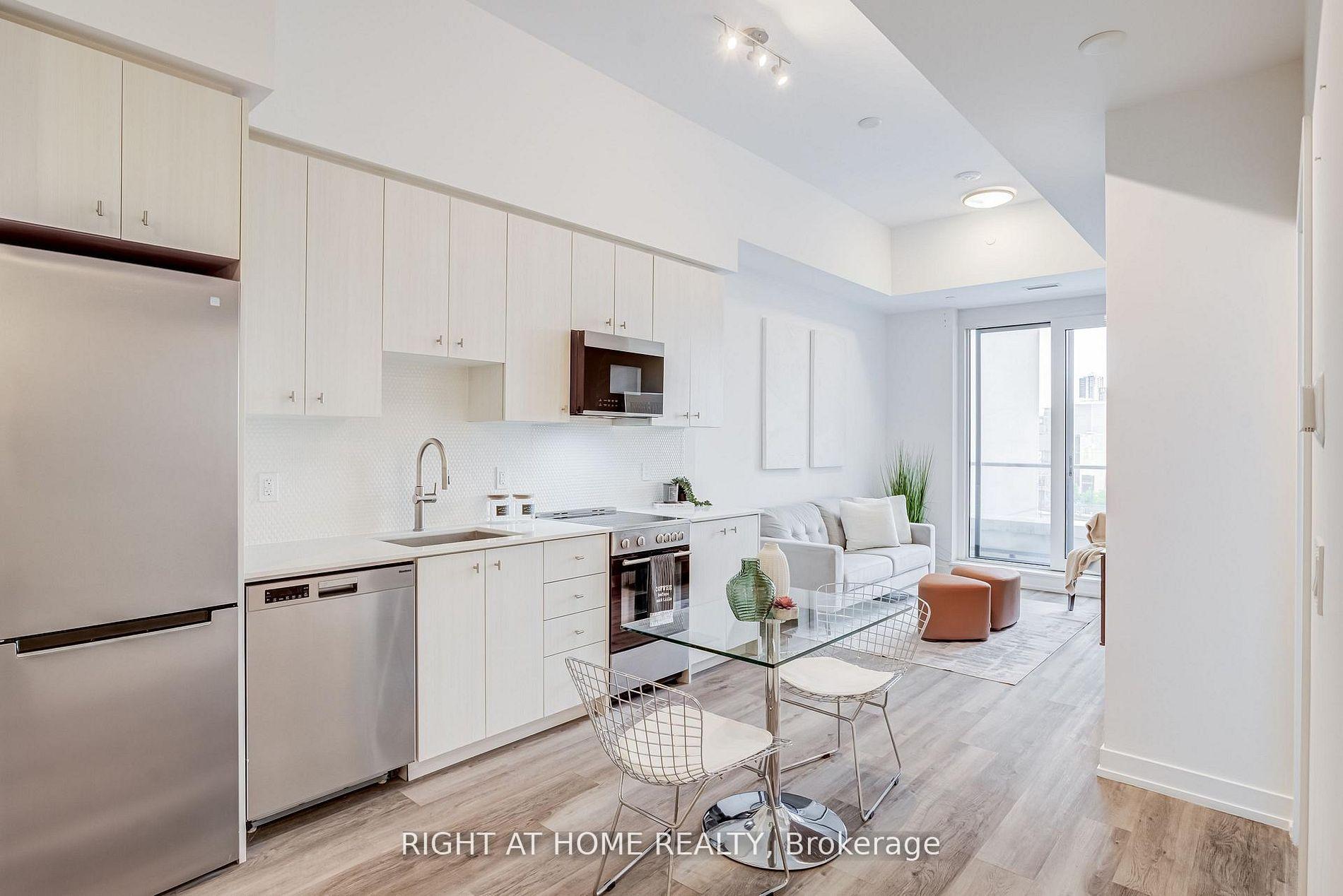 Photo 11 of Unit 301, 15 Wellington Street S, Kitchener, Cherry Hill — HOMEH