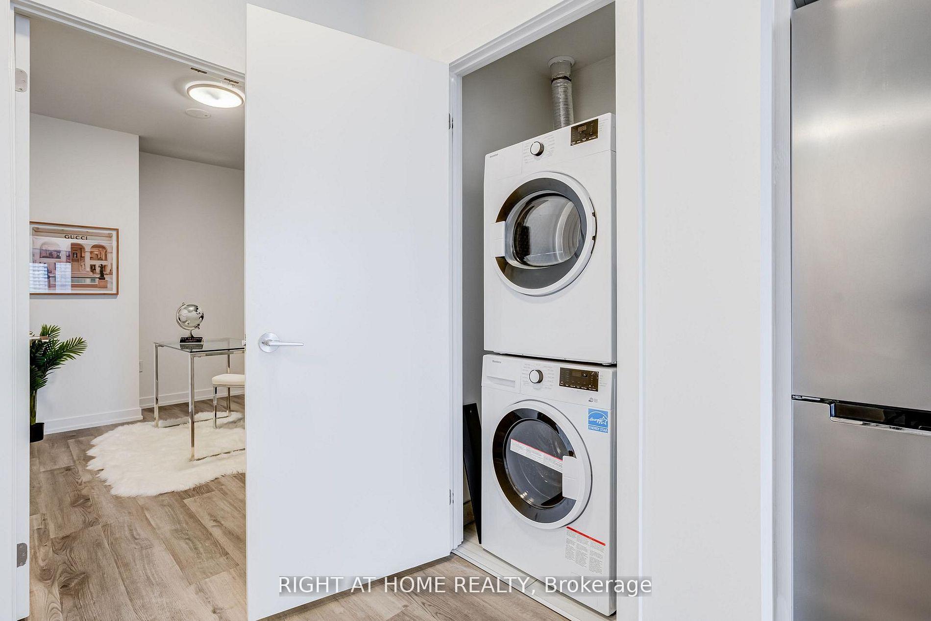 Photo 15 of Unit 301, 15 Wellington Street S, Kitchener, Cherry Hill — HOMEH
