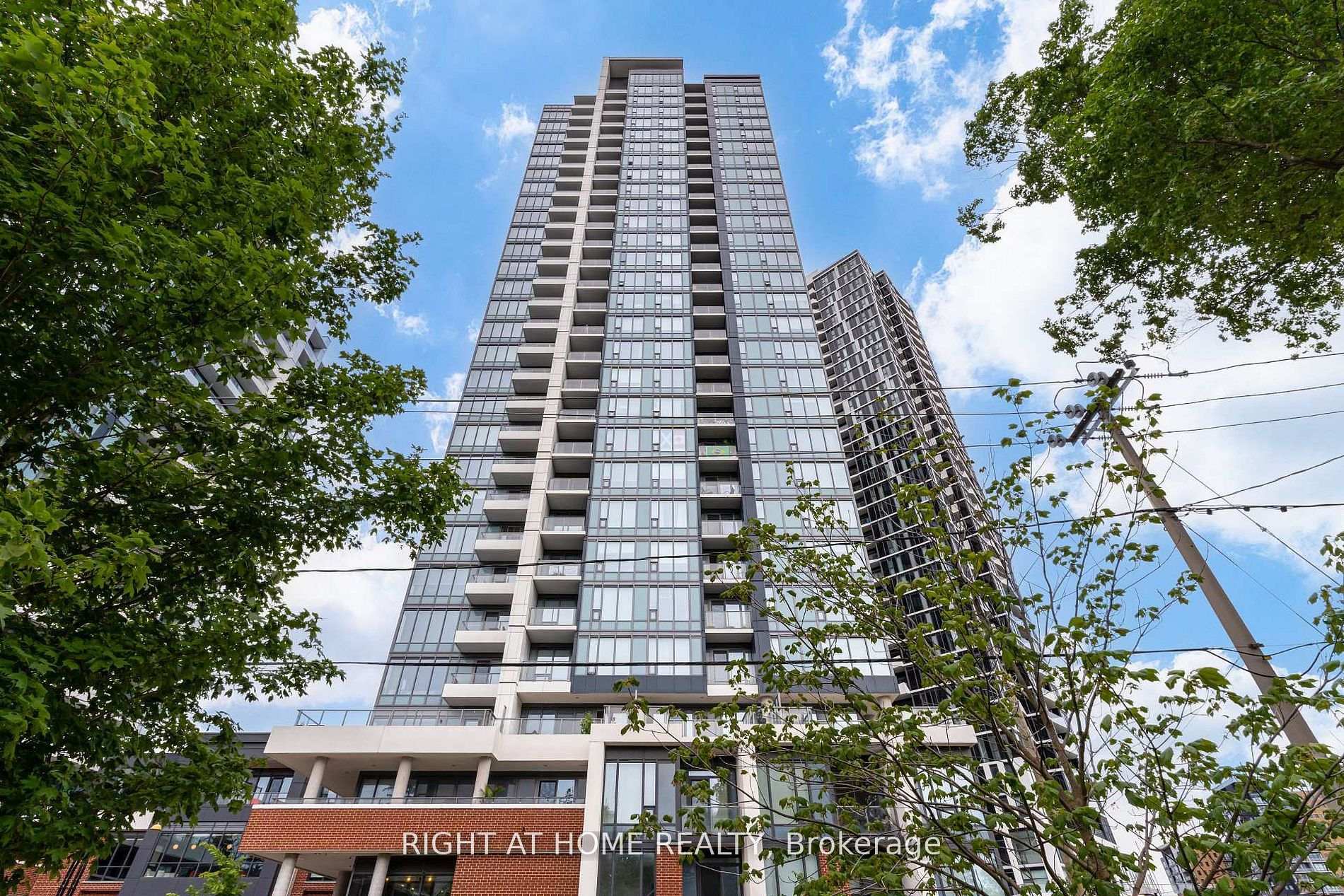 Photo 19 of Unit 301, 15 Wellington Street S, Kitchener, Cherry Hill — HOMEH