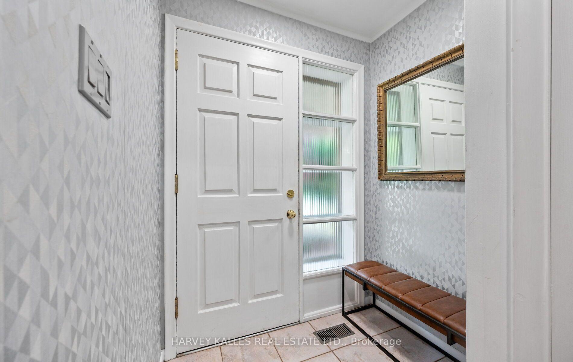 Photo 5 of 20 Willowgate Drive, Markham, Bullock — HOMEH