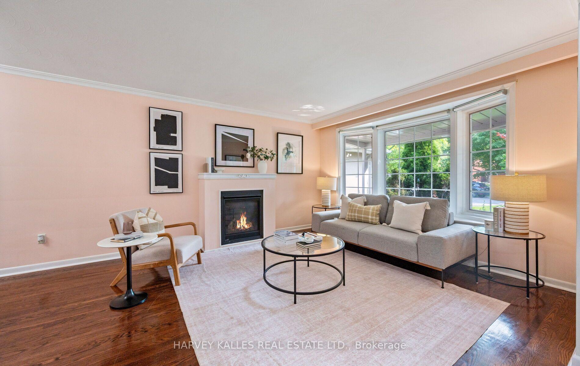 Photo 8 of 20 Willowgate Drive, Markham, Bullock — HOMEH