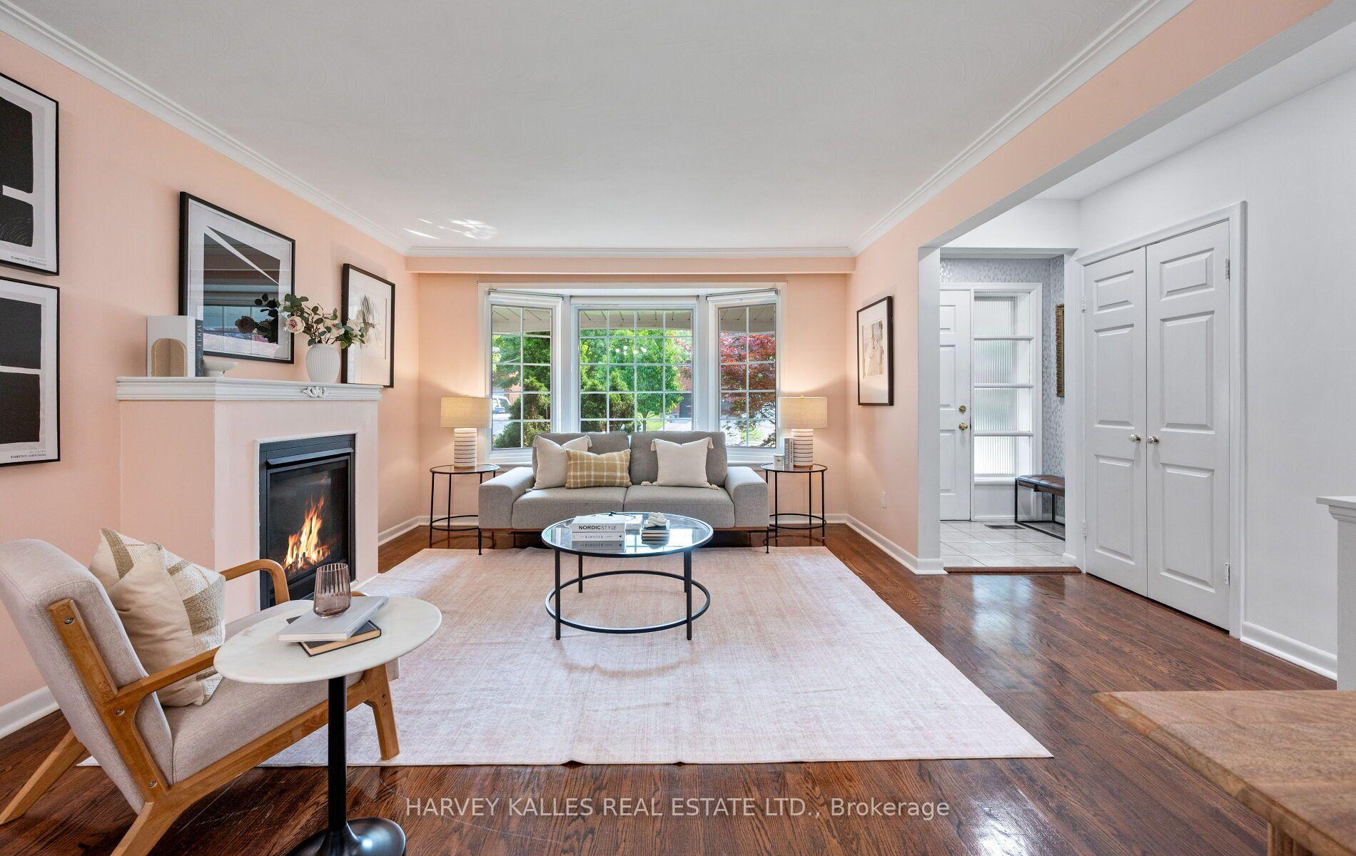 Photo 11 of 20 Willowgate Drive, Markham, Bullock — HOMEH