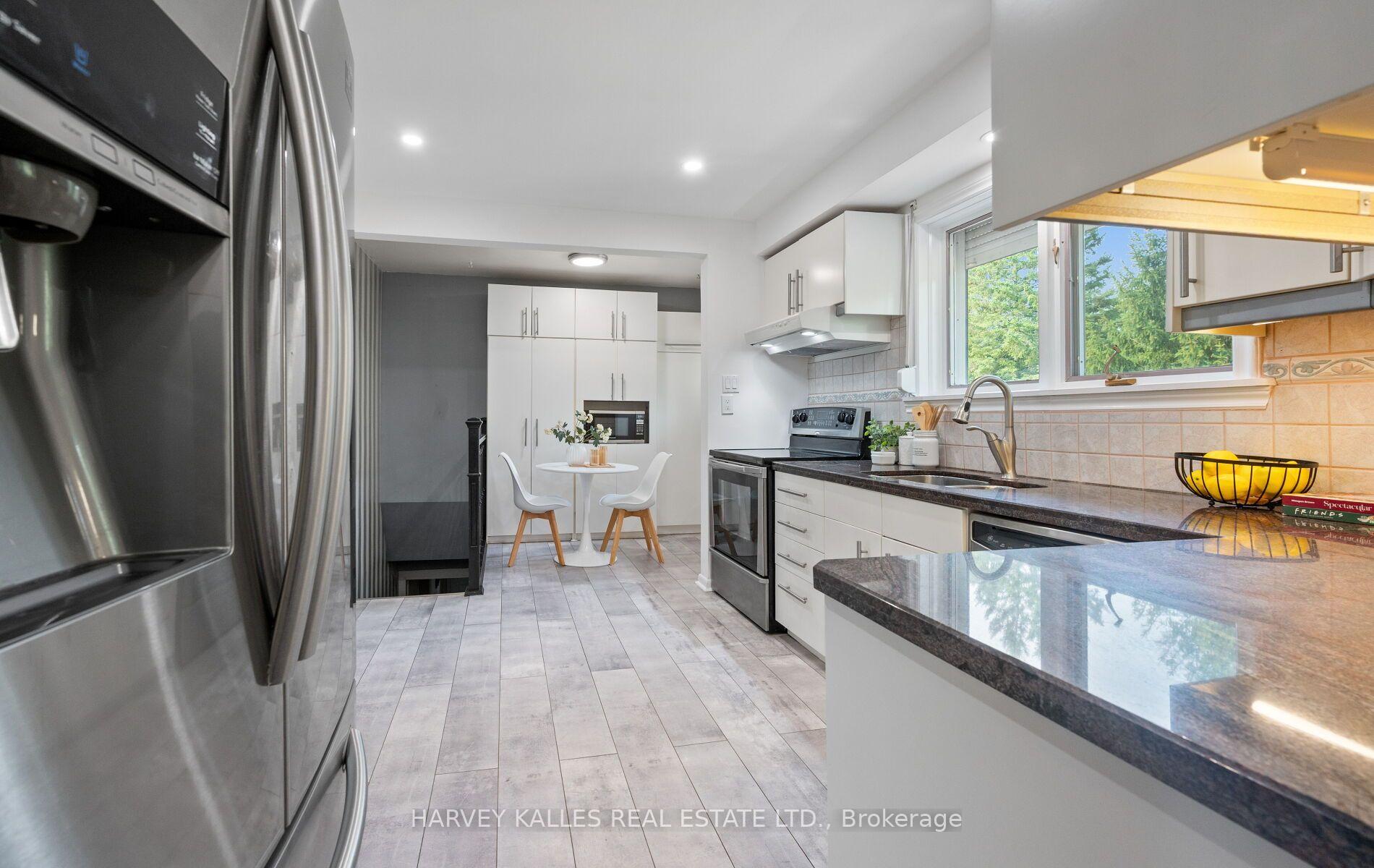Photo 16 of 20 Willowgate Drive, Markham, Bullock — HOMEH
