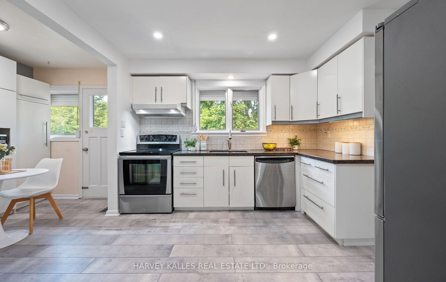 Photo 17 of 20 Willowgate Drive, Markham, Bullock — HOMEH