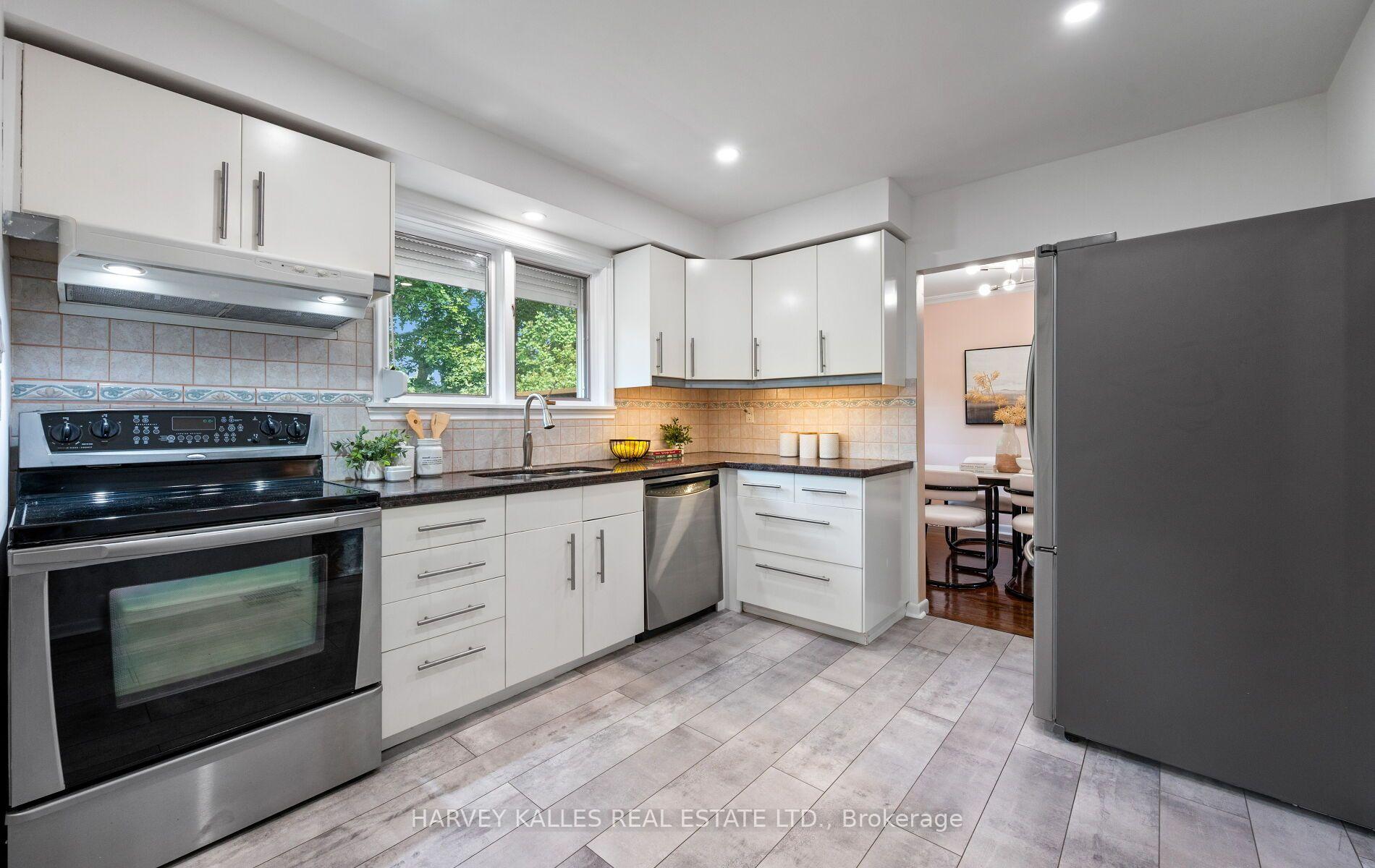 Photo 19 of 20 Willowgate Drive, Markham, Bullock — HOMEH