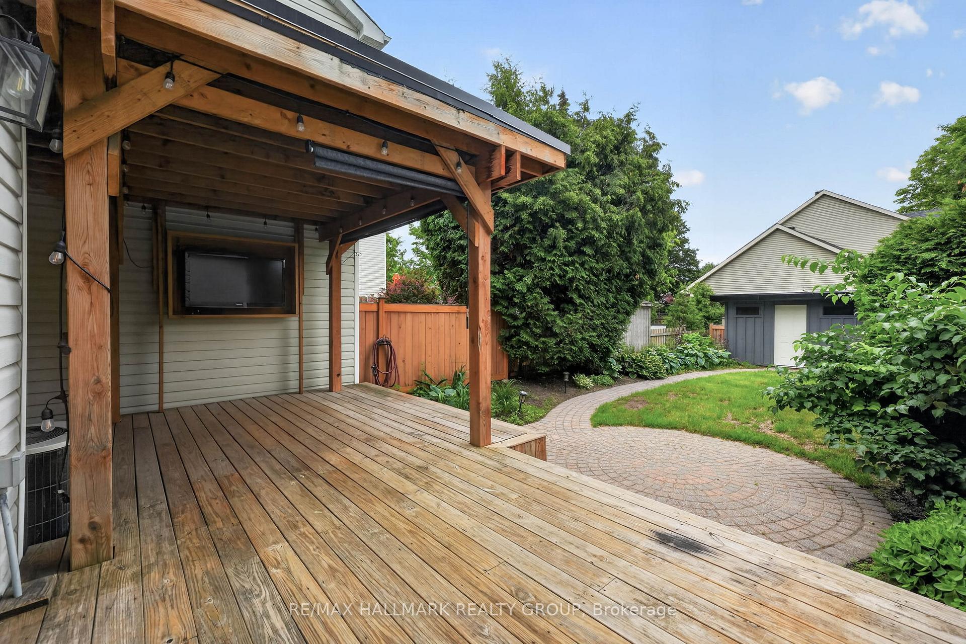 Photo 34 of 3 Crossing Bridge Court, Ottawa, Stittsville (Central) — HOMEH