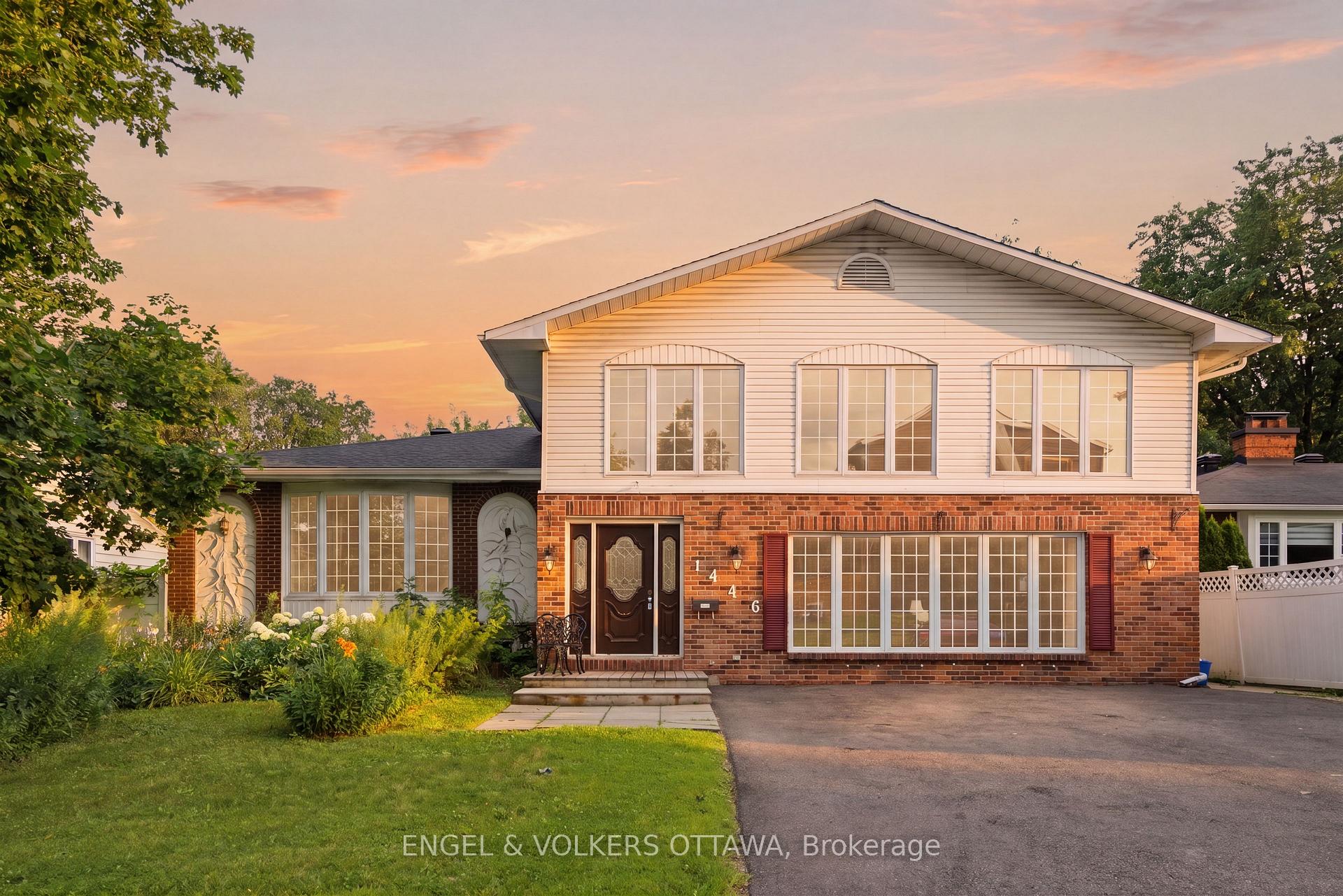Photo 1 of 1446 Ridgebrook Drive, Ottawa, Pineview — HOMEH