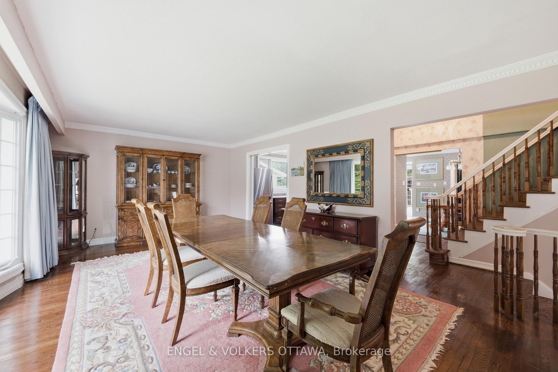 Photo 7 of 1446 Ridgebrook Drive, Ottawa, Pineview — HOMEH