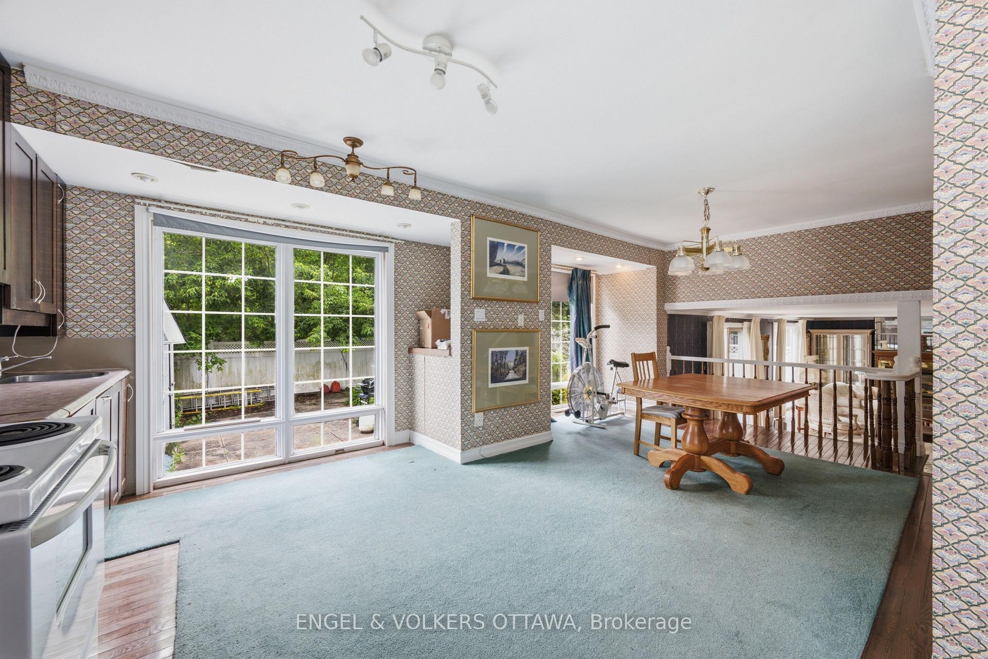 Photo 16 of 1446 Ridgebrook Drive, Ottawa, Pineview — HOMEH