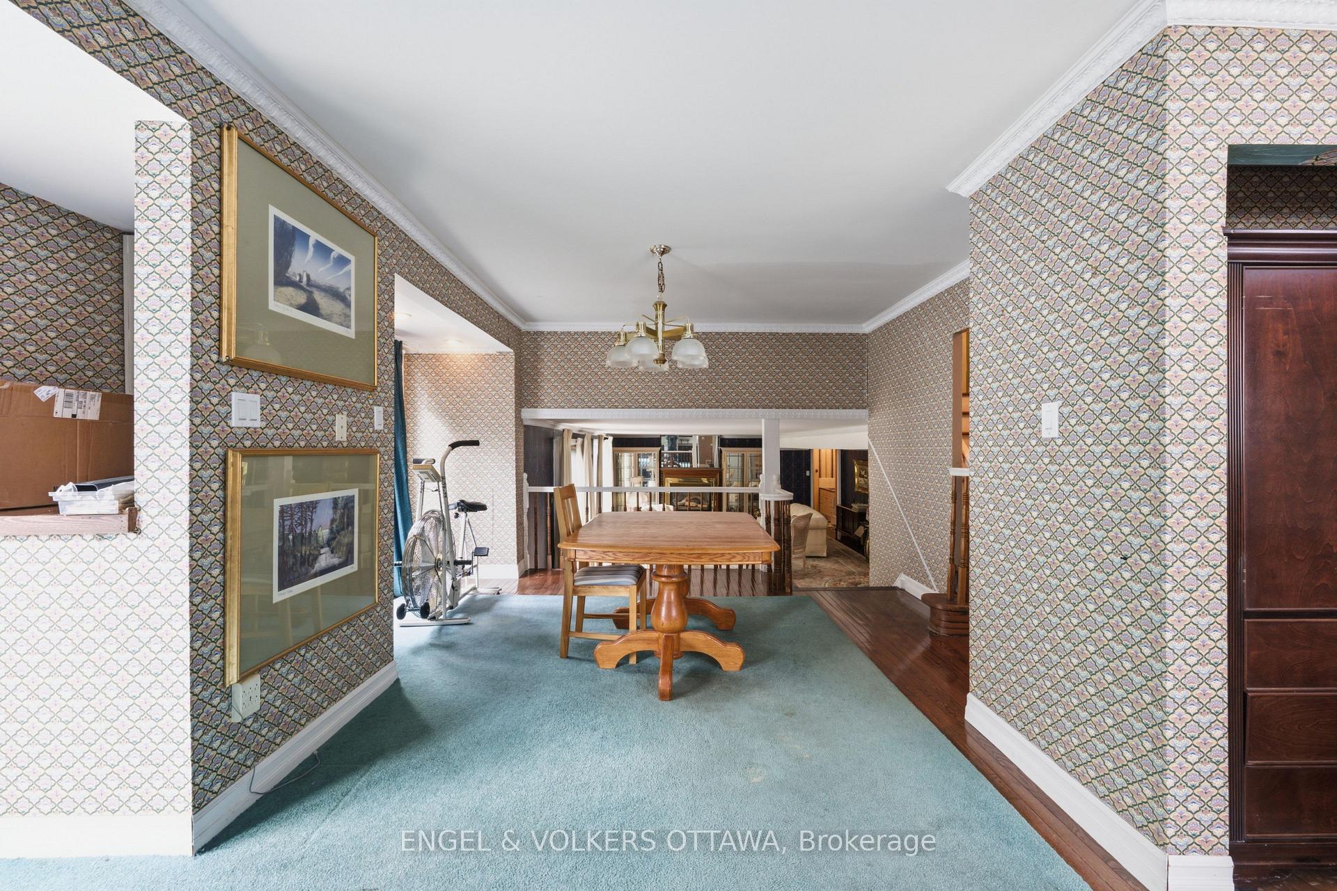 Photo 17 of 1446 Ridgebrook Drive, Ottawa, Pineview — HOMEH