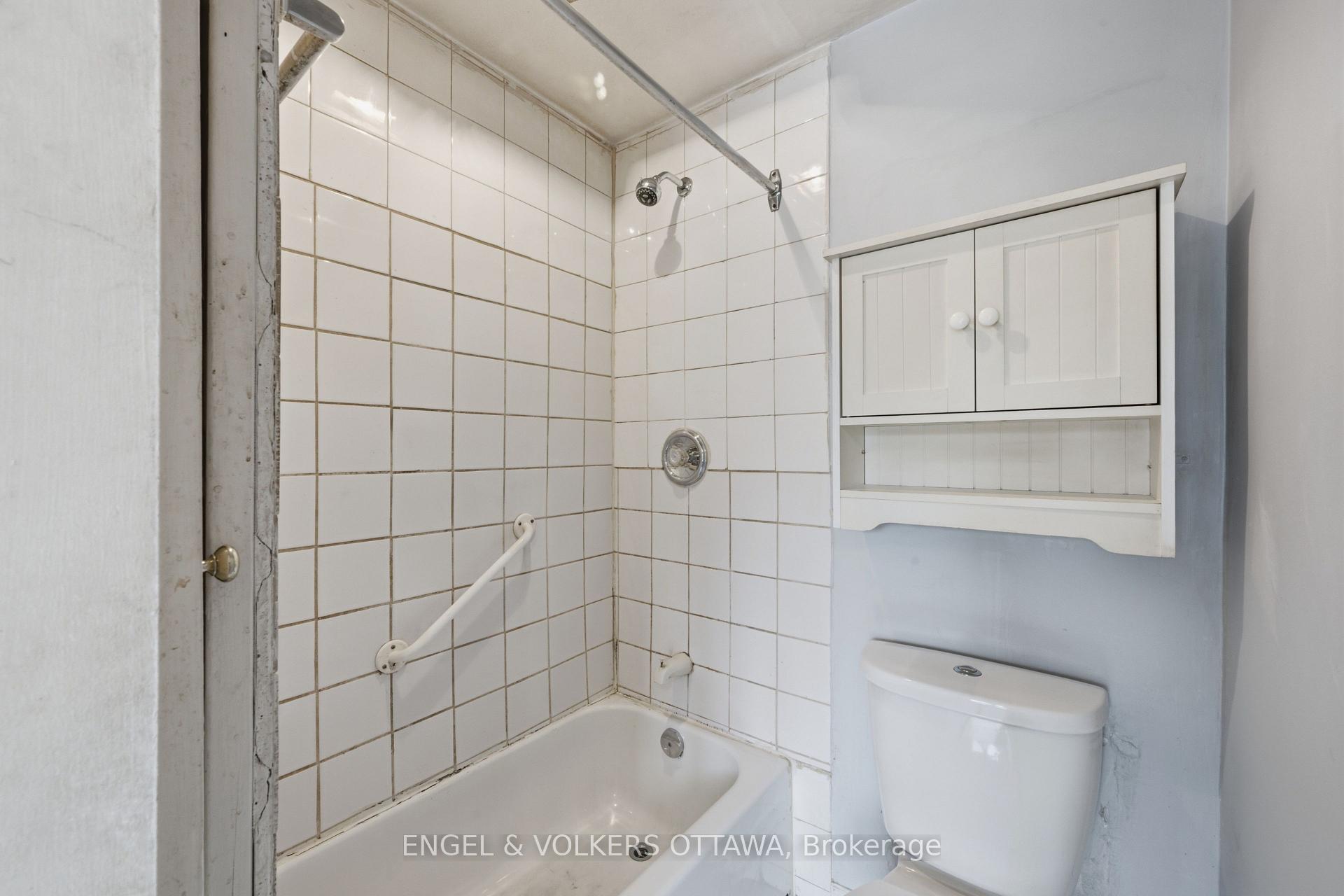 Photo 32 of 1446 Ridgebrook Drive, Ottawa, Pineview — HOMEH