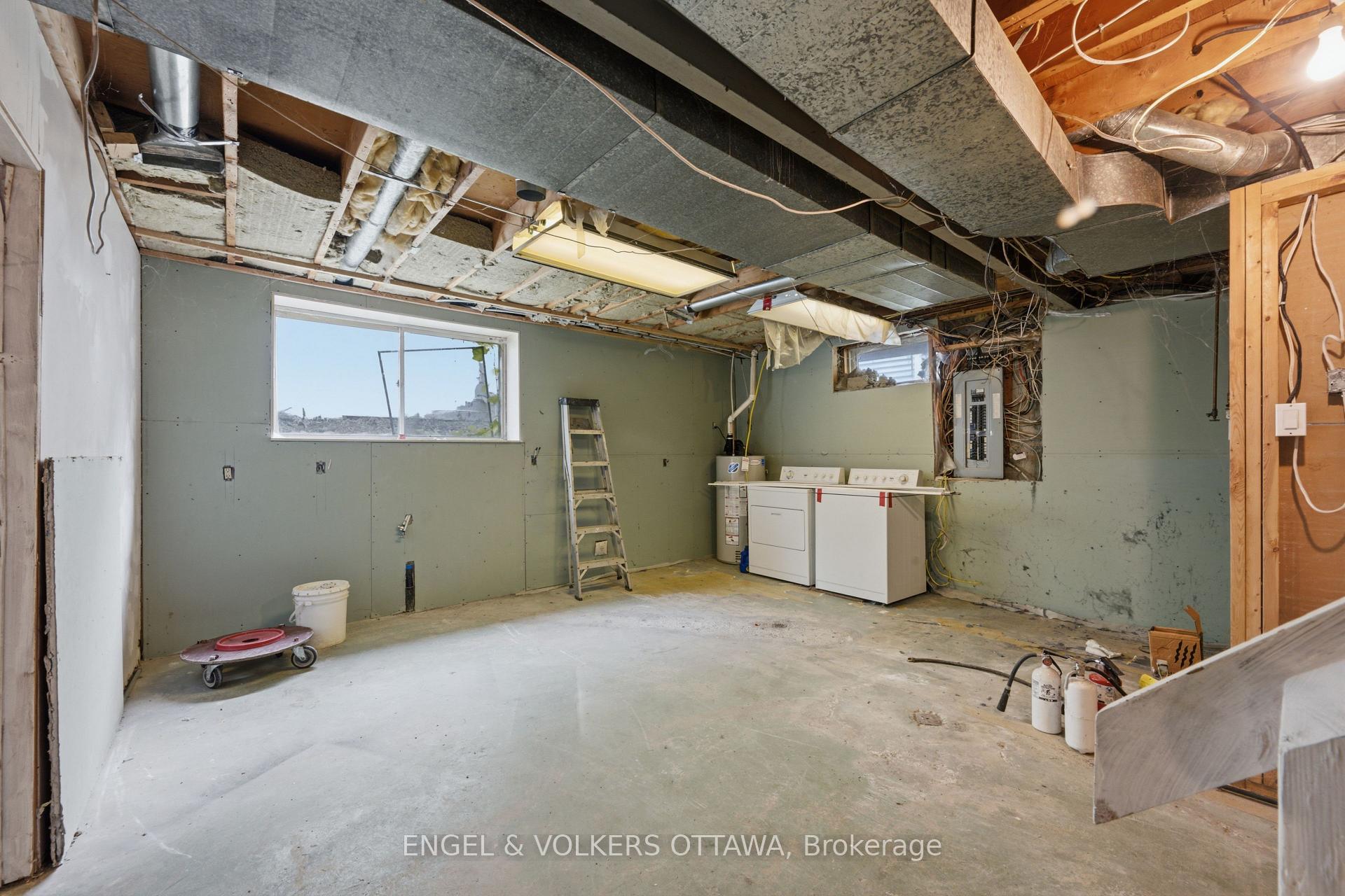 Photo 38 of 1446 Ridgebrook Drive, Ottawa, Pineview — HOMEH