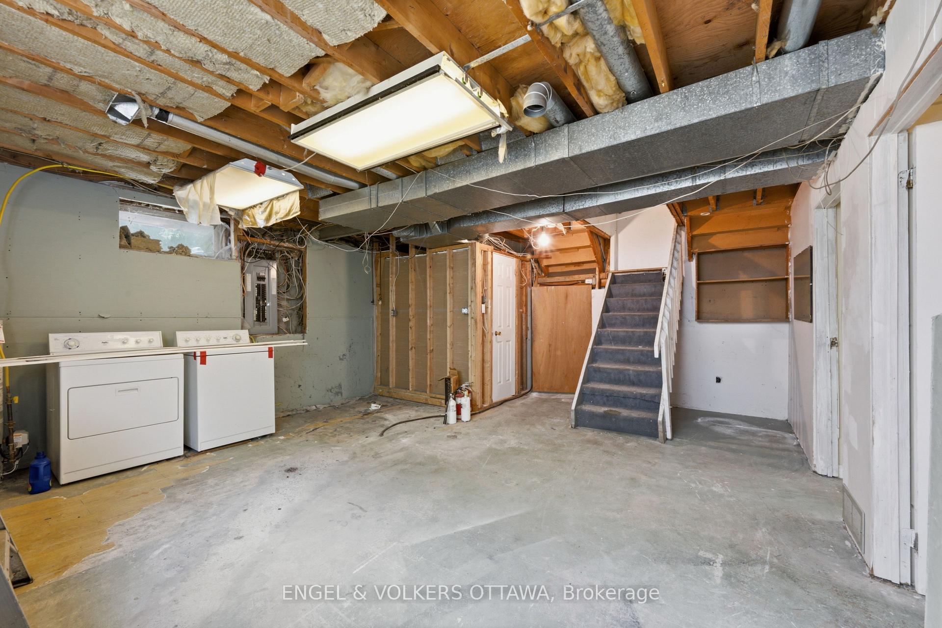 Photo 39 of 1446 Ridgebrook Drive, Ottawa, Pineview — HOMEH