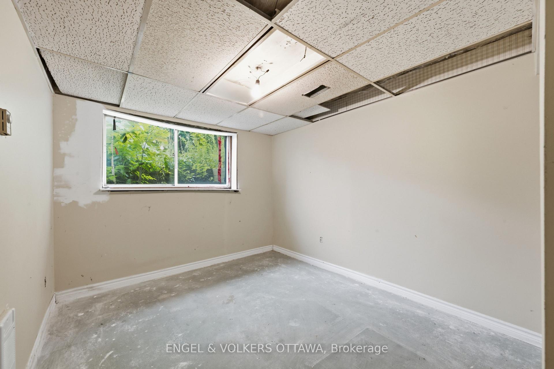 Photo 41 of 1446 Ridgebrook Drive, Ottawa, Pineview — HOMEH